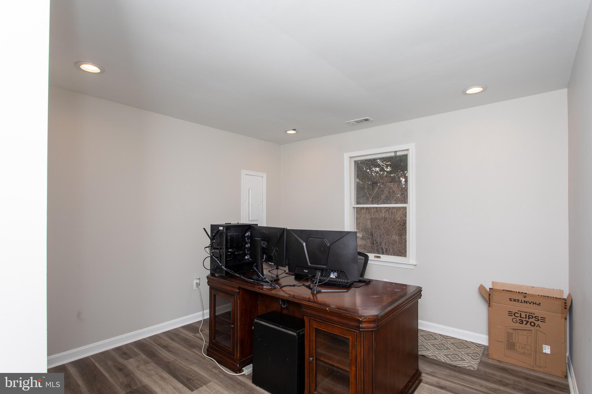 CHELTENHAM - Residential