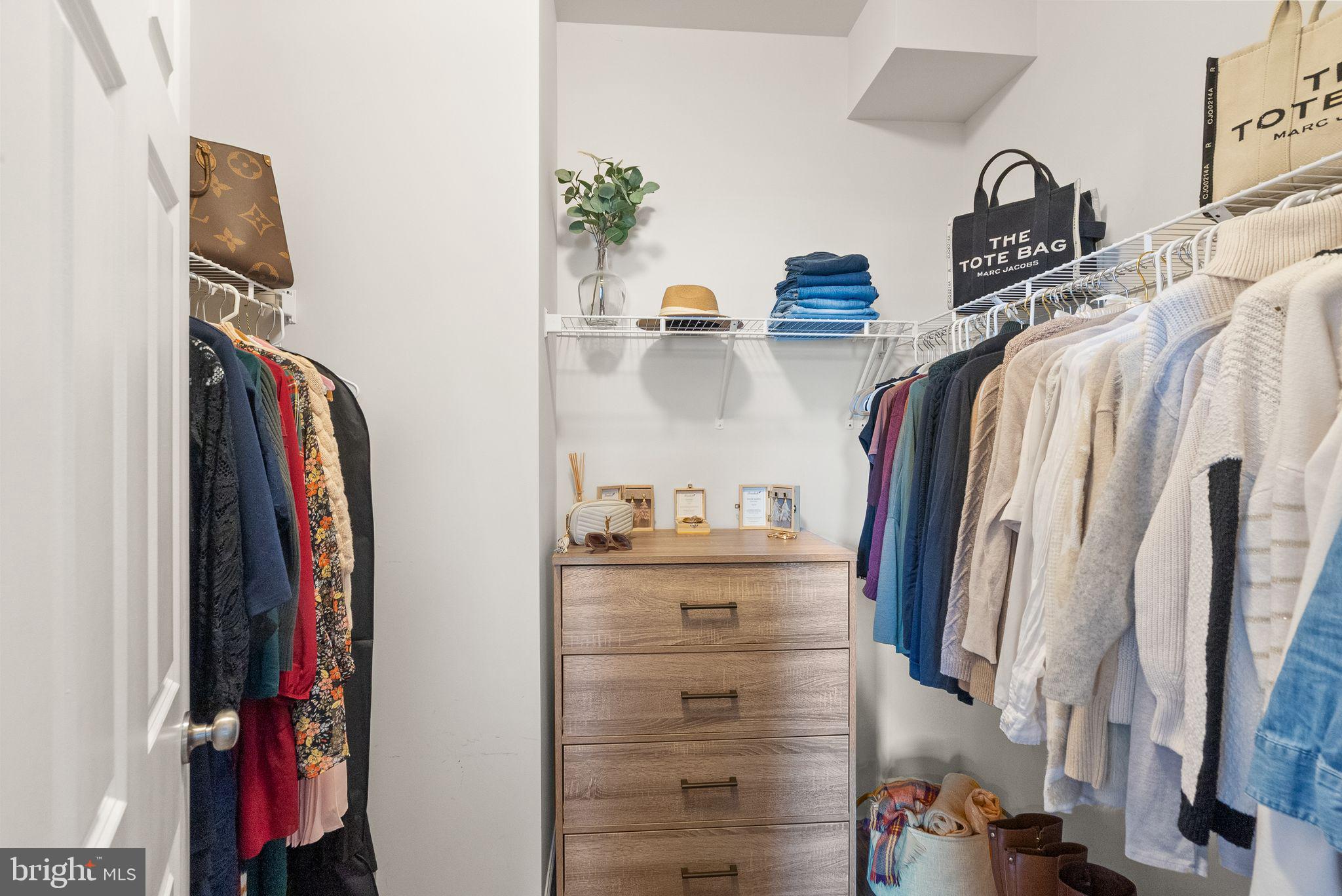 POTOMAC SHORES - Residential