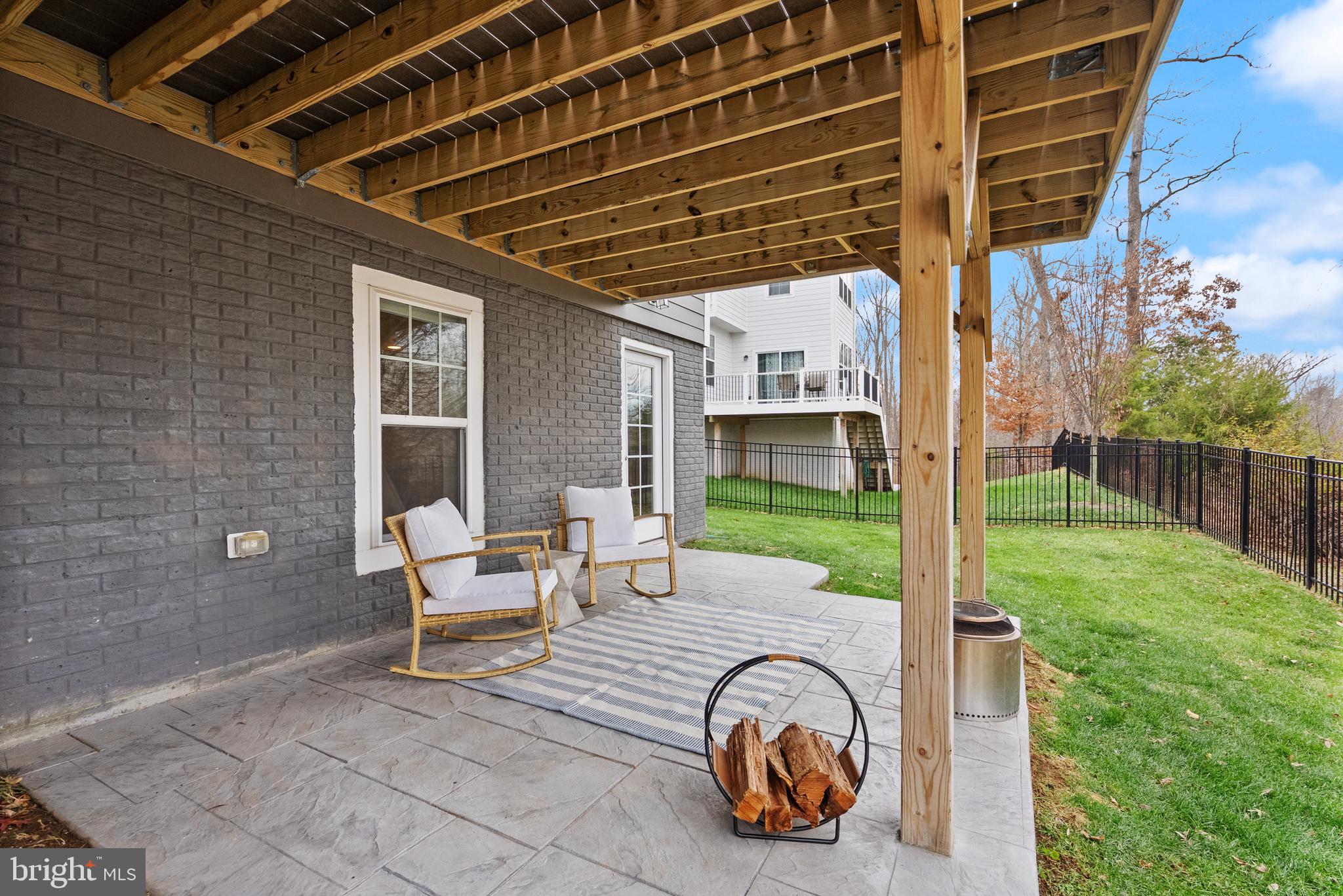 POTOMAC SHORES - Residential