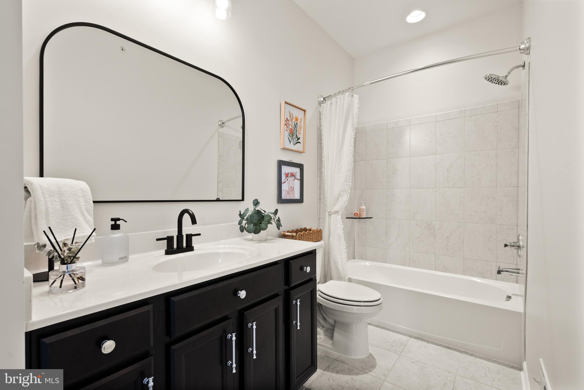 POTOMAC SHORES - Residential