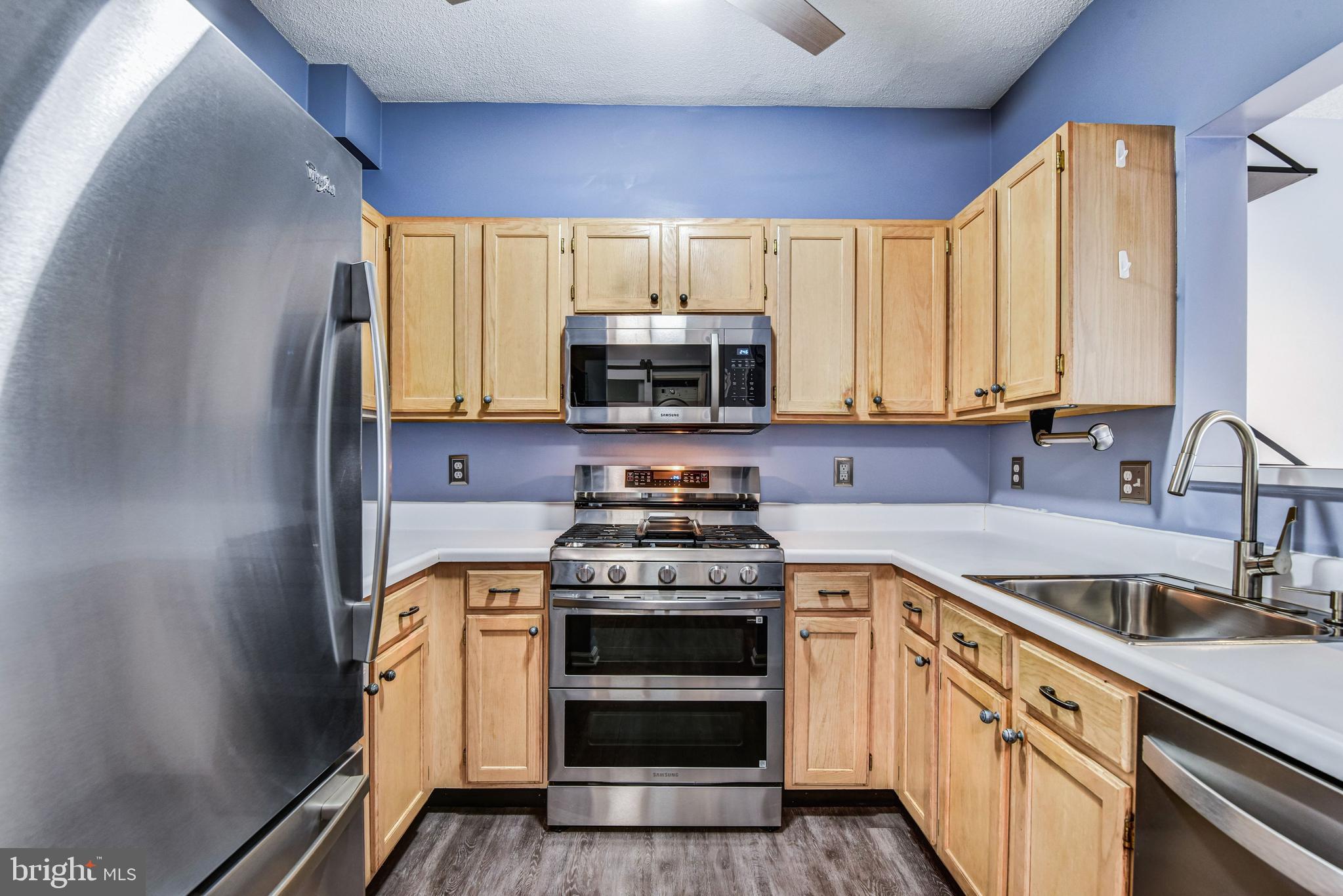 SANDERLING CONDO - Residential