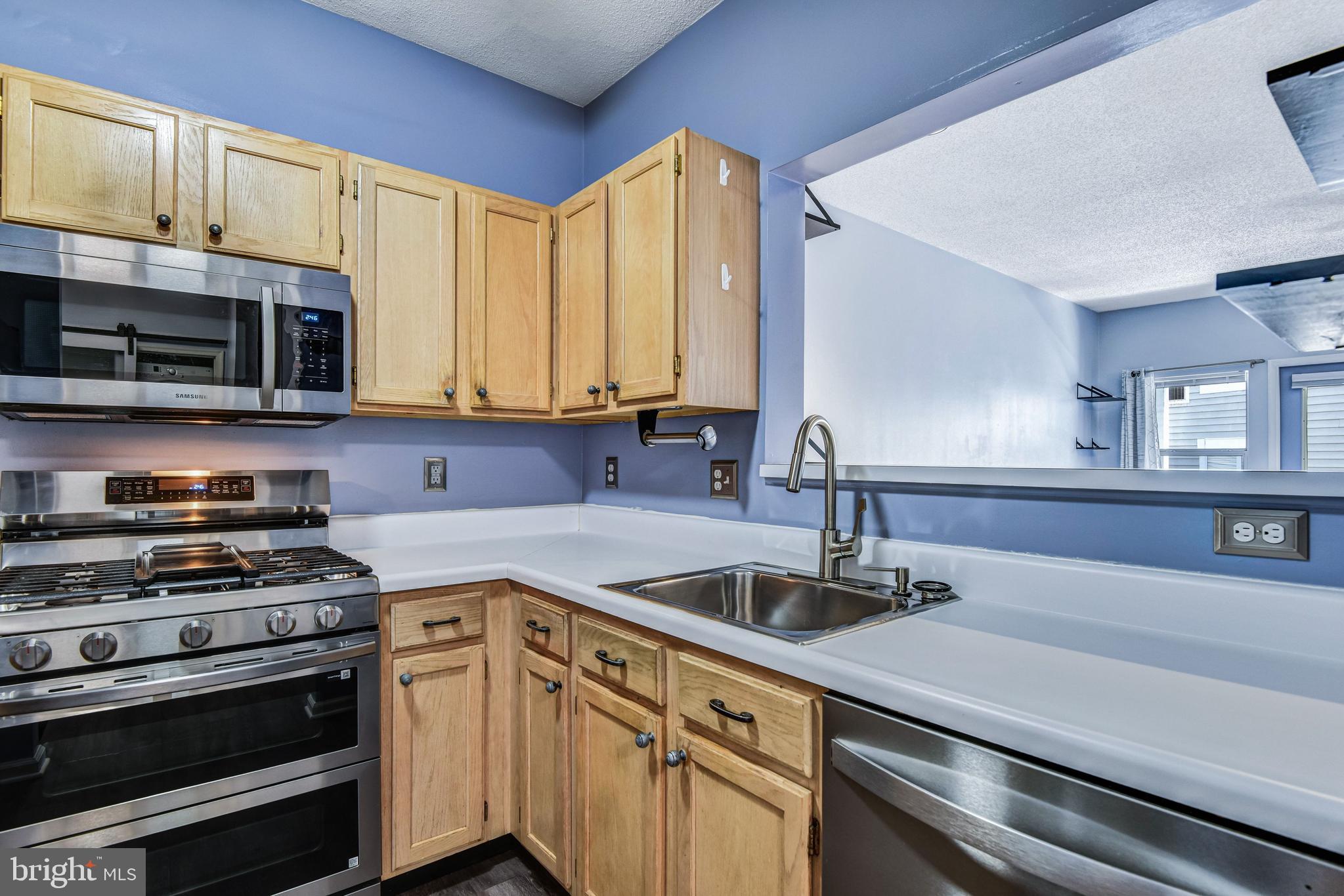 SANDERLING CONDO - Residential