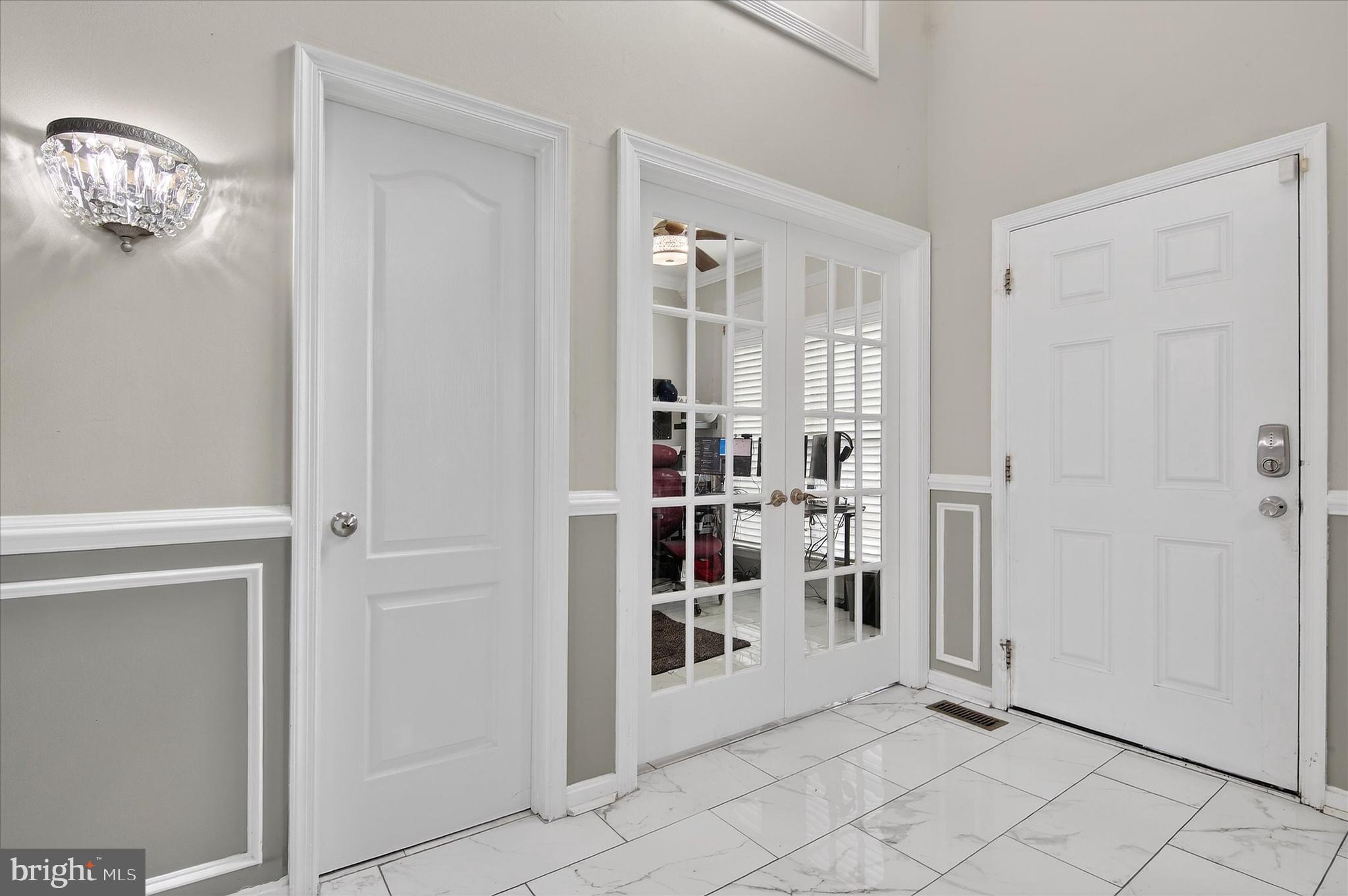 7504 WHITE PLAINS LANE