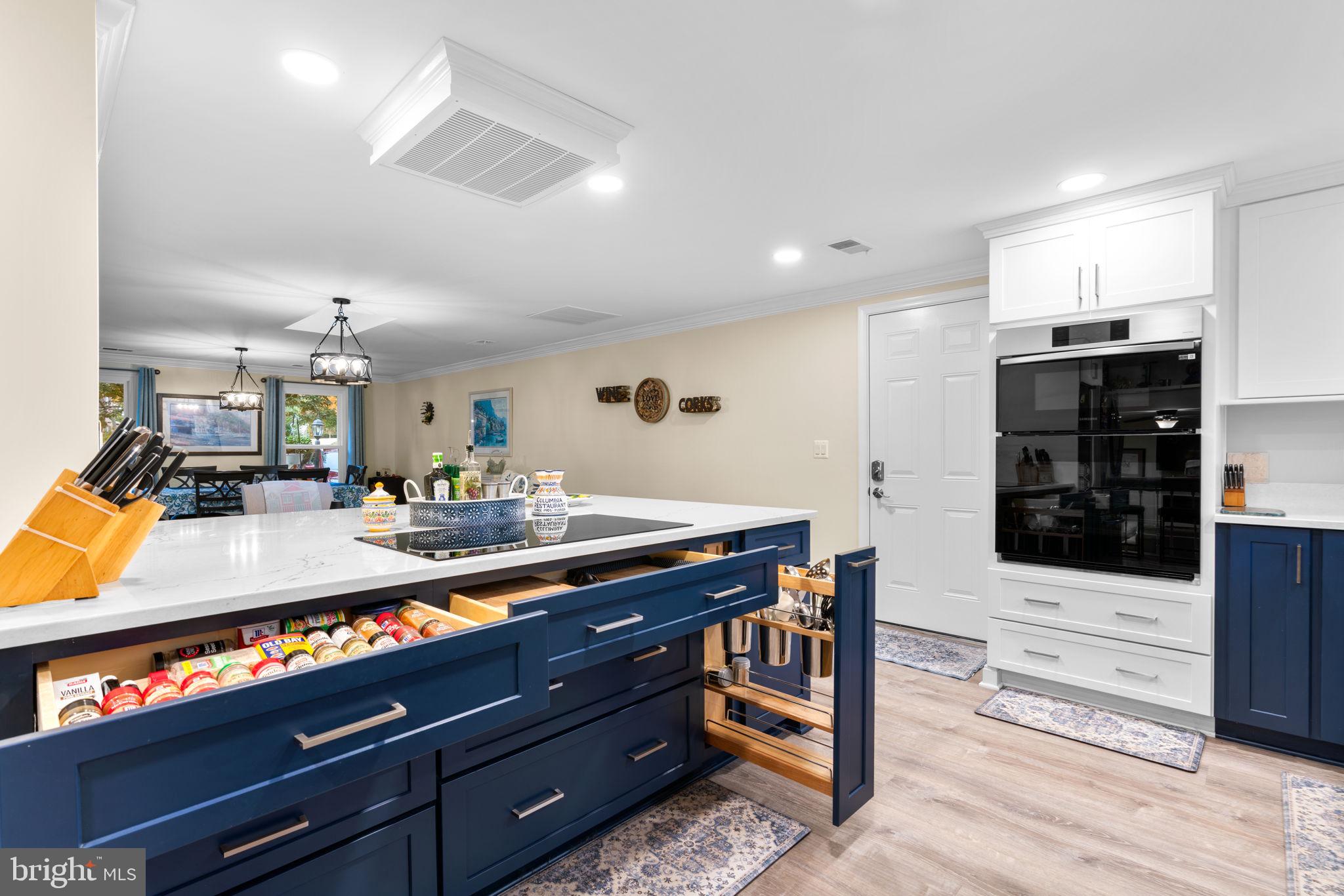 VILLAGE OF KINGS CONTRIVANCE - Residential