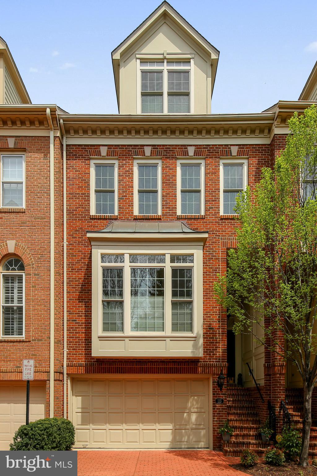 RIVERGATE - Residential