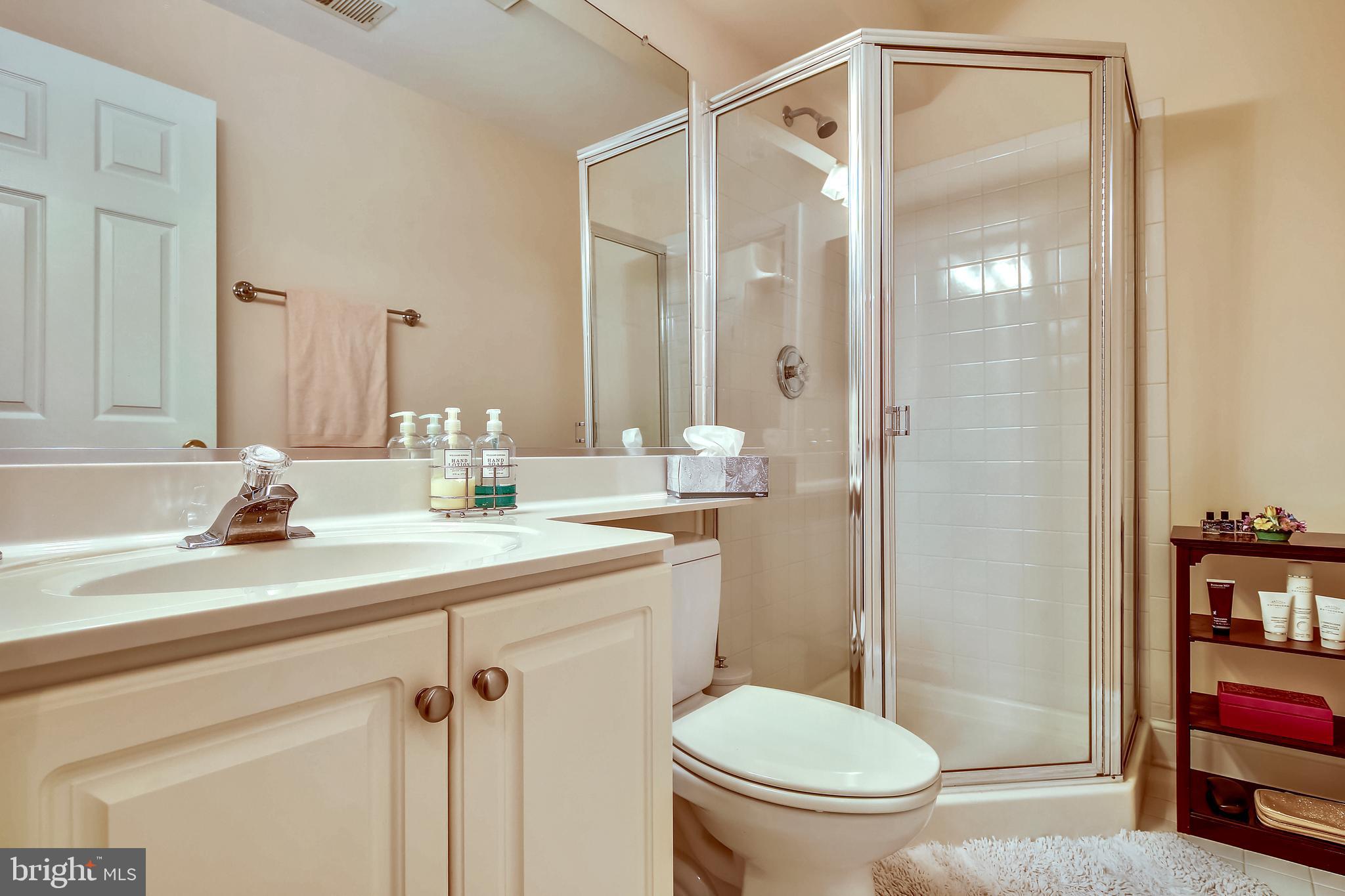 RIVERGATE - Residential