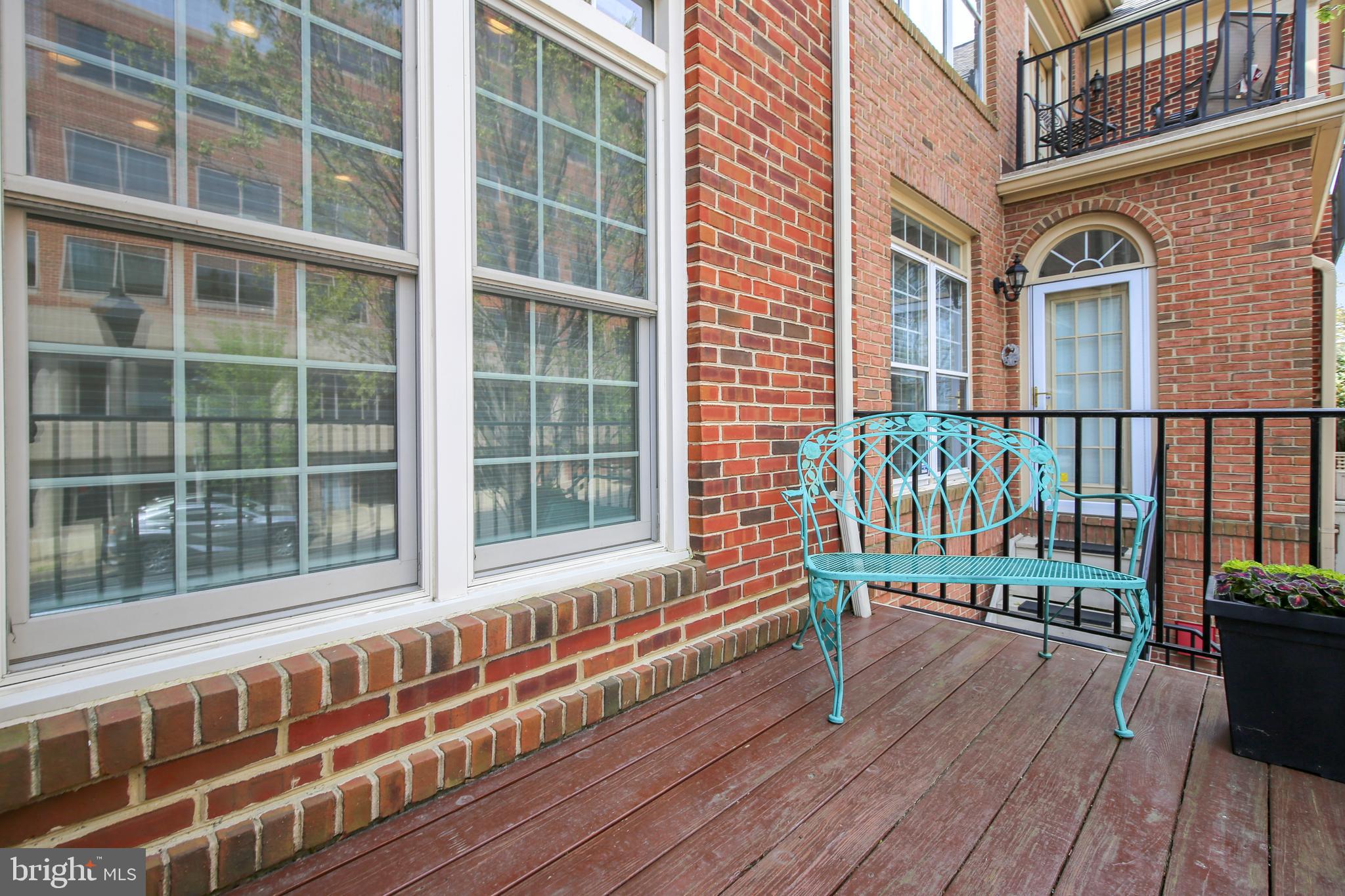 RIVERGATE - Residential