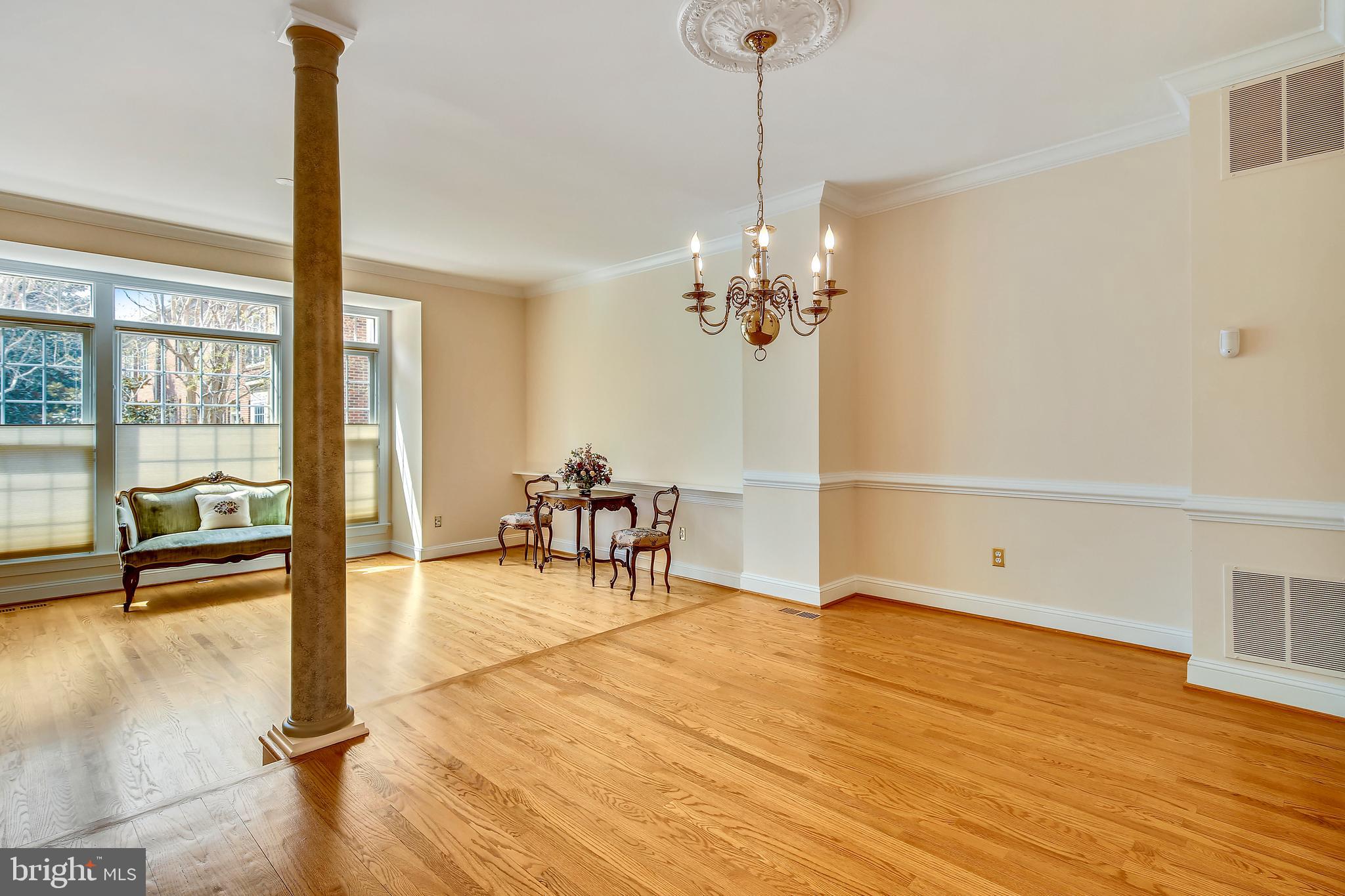 RIVERGATE - Residential