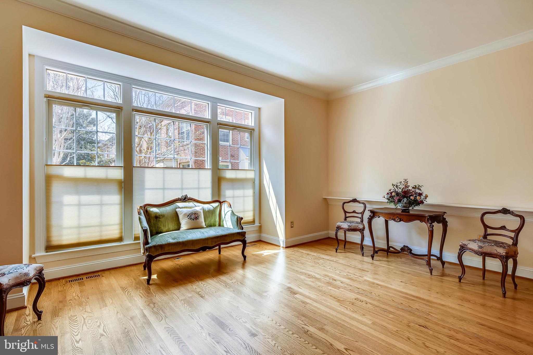 RIVERGATE - Residential