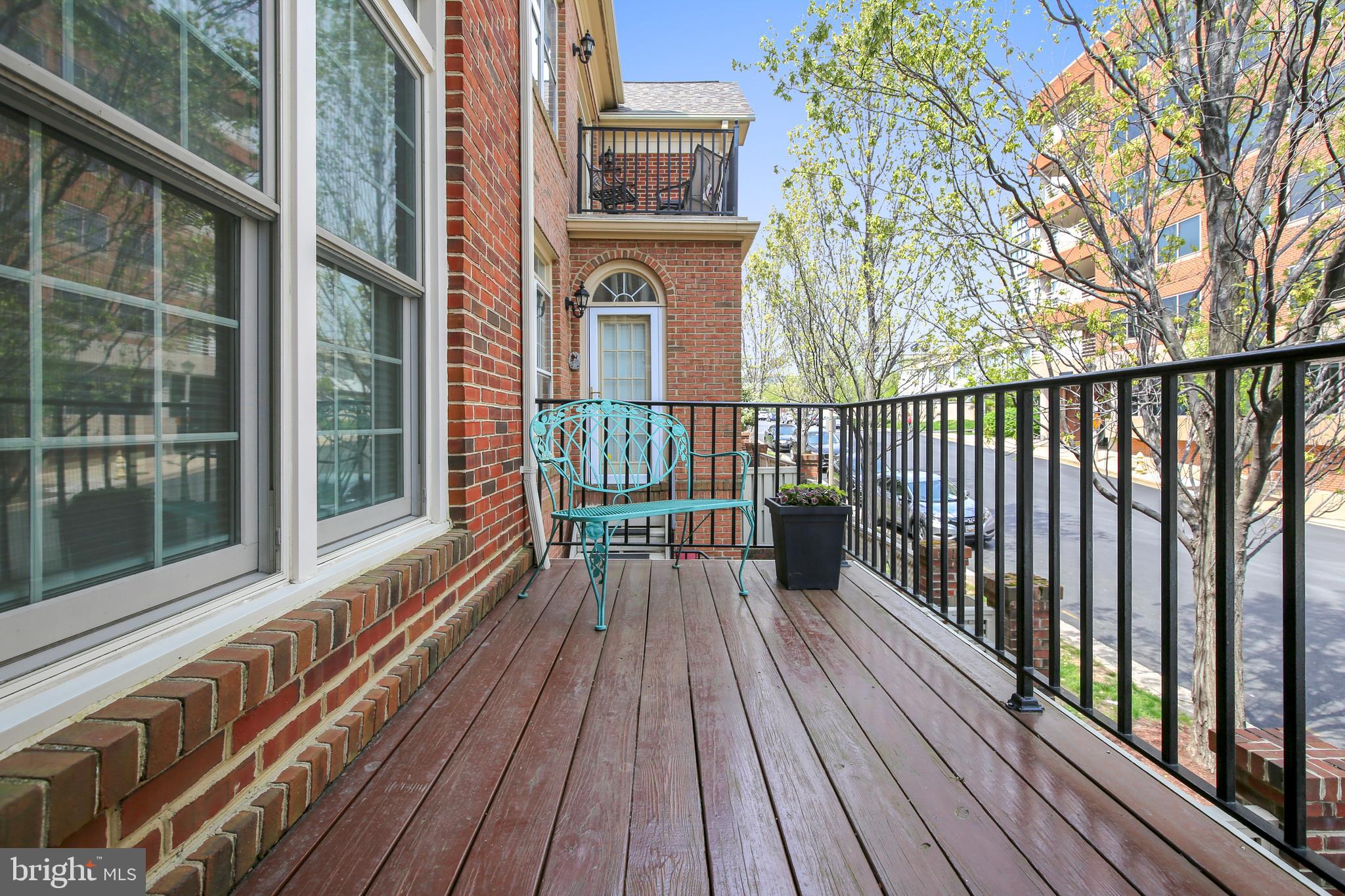 RIVERGATE - Residential