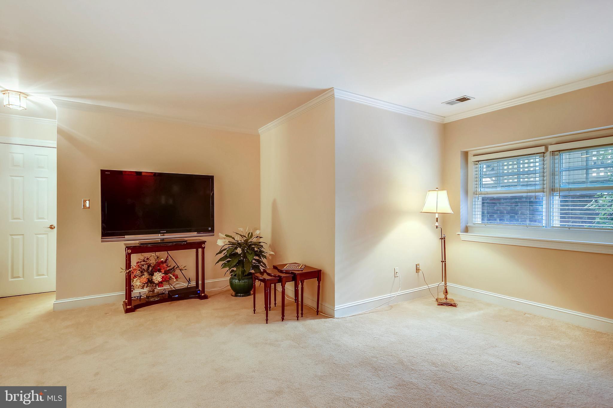 RIVERGATE - Residential