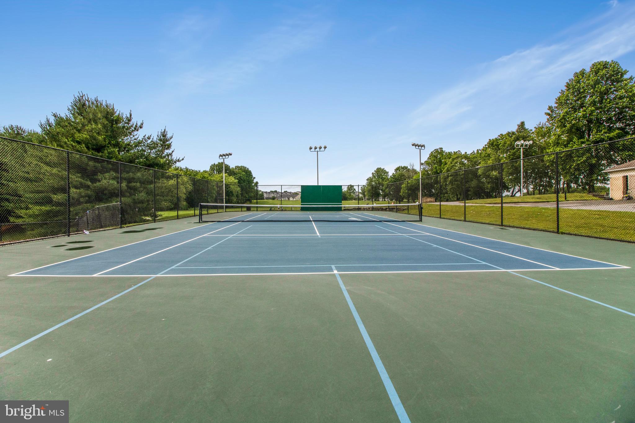 FAIRWAY VILLAS - Residential Lease