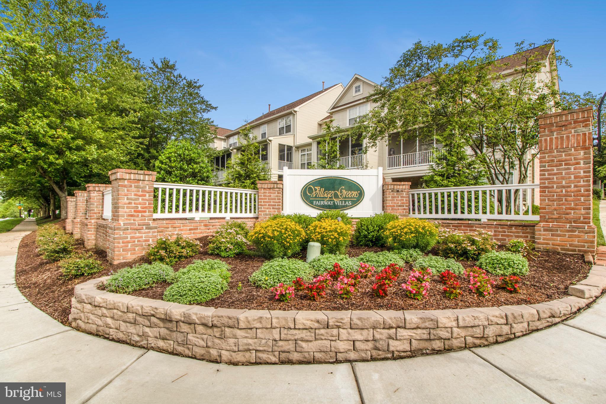 FAIRWAY VILLAS - Residential Lease