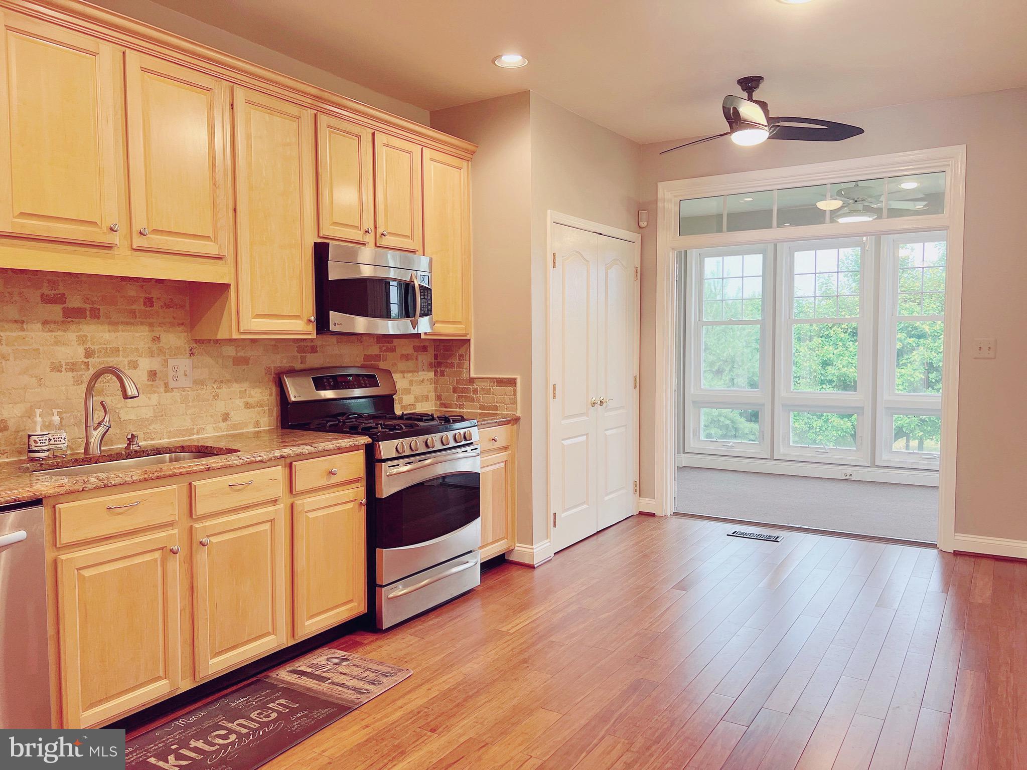 FAIRWAY VILLAS - Residential Lease