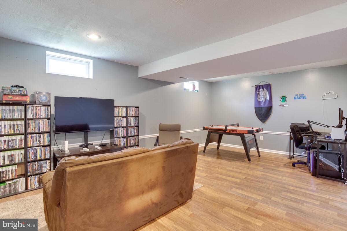 OTTER CREEK LANDING - Residential