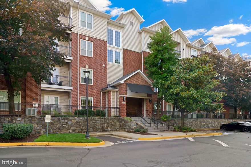 Renovated in 2019 (granite counters, bathroom, and hardwood floors). One bedroom first floor condo in gated community (the building sits on a retaining wall, so it is much higher than the other 1st floor condos in this development). It is right across from clubhouse building, so access to guest parking and gym/amenities is very convenient. One assigned outdoor parking spot is included. This unit has full-size washer/dryer. On-site management with pool, jacuzzi, theater, coffee bar, business center is all included in rent, as well as water and trash. Mclean metro station one block away!  Next door is the Capital One Center with performing arts center, Wegmans, and the Perch biergarten! No smokers please. Rentspree Applications only.