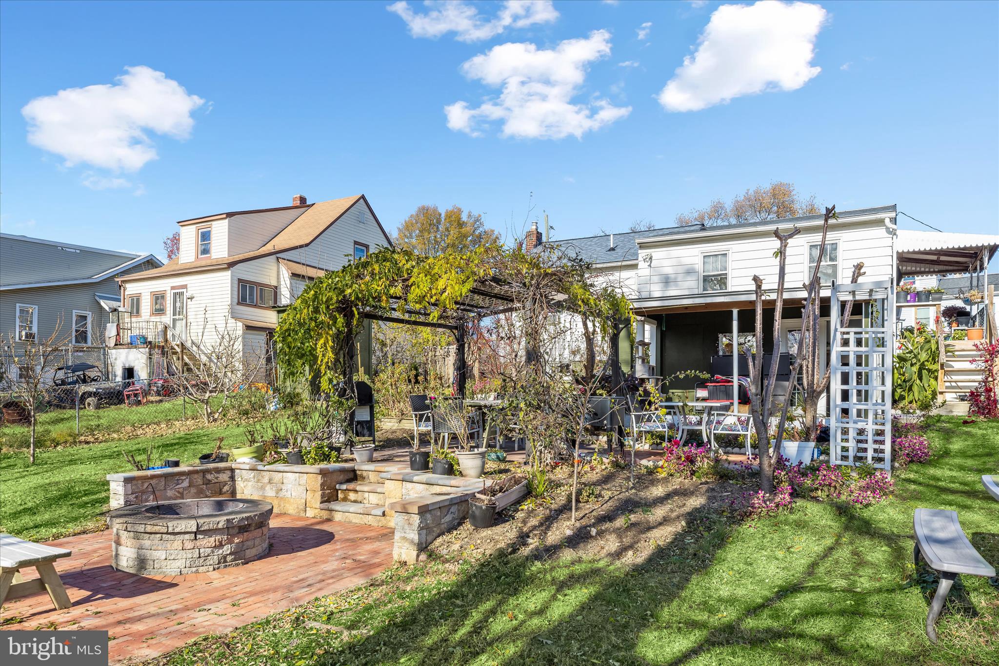 ROSEMONT - Residential