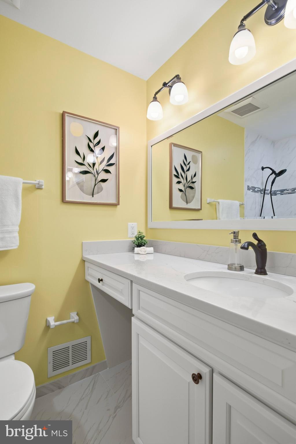 SIGNAL HILL - Residential