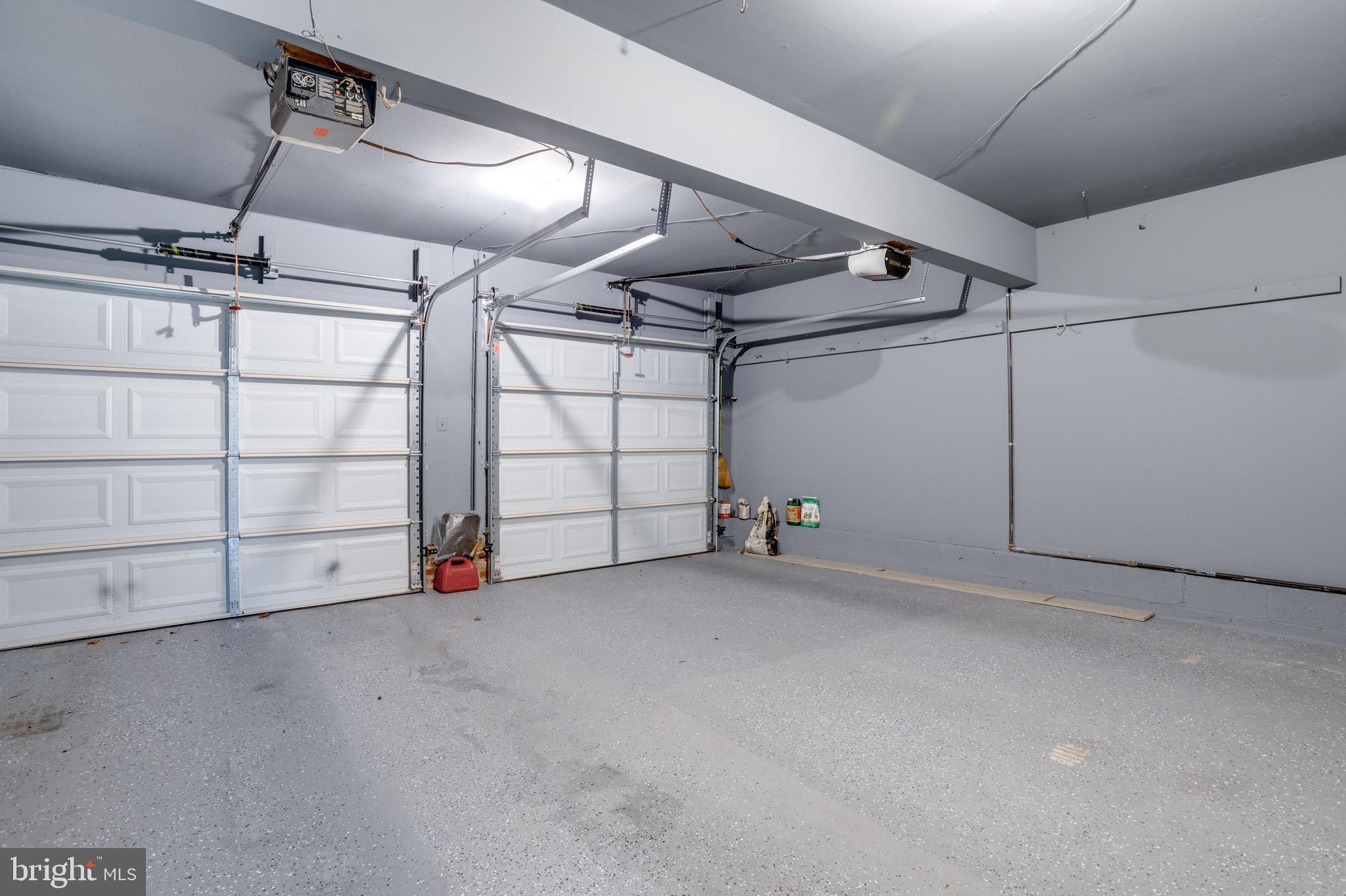 SIGNAL HILL - Residential