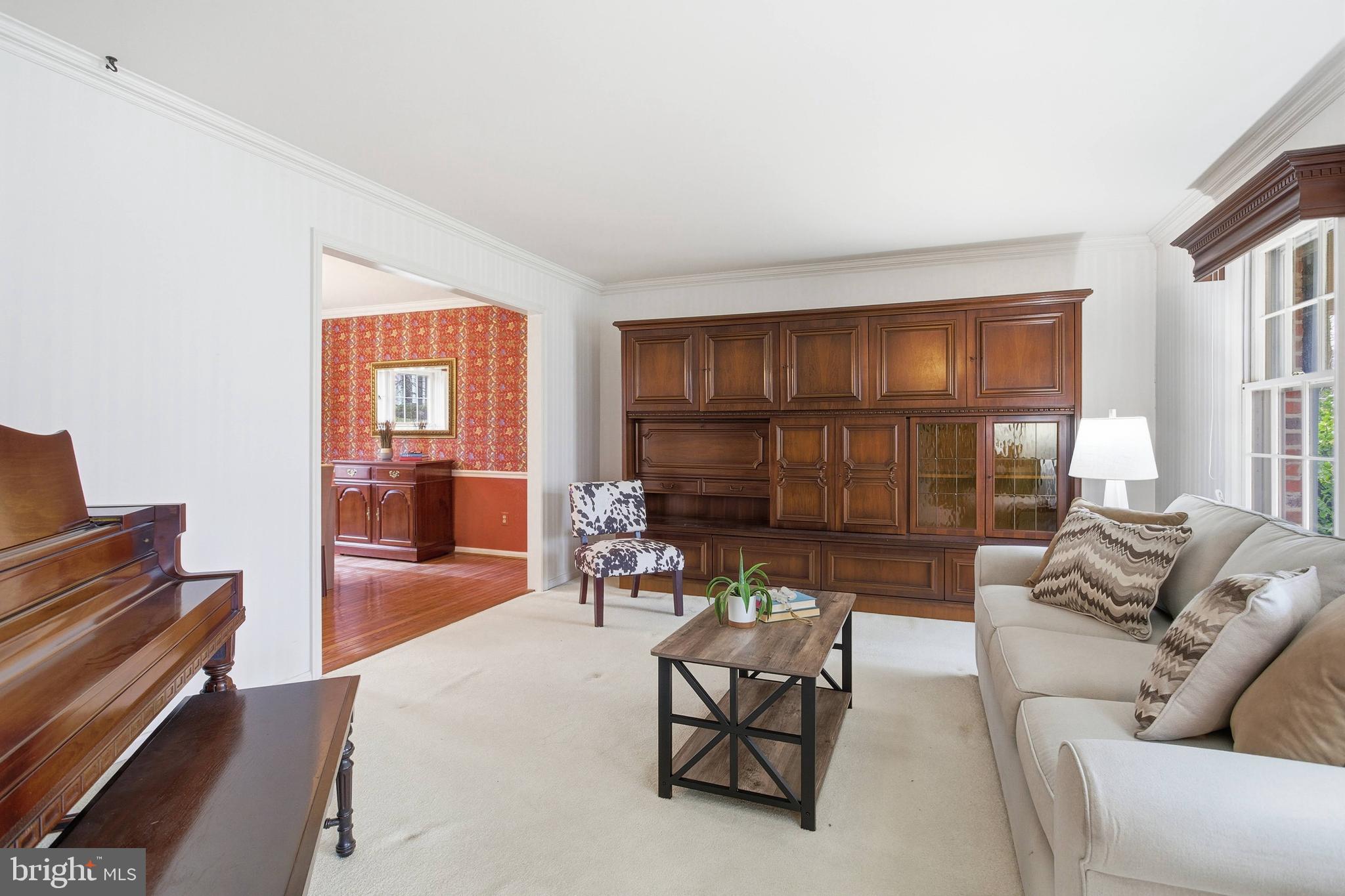 SIGNAL HILL - Residential