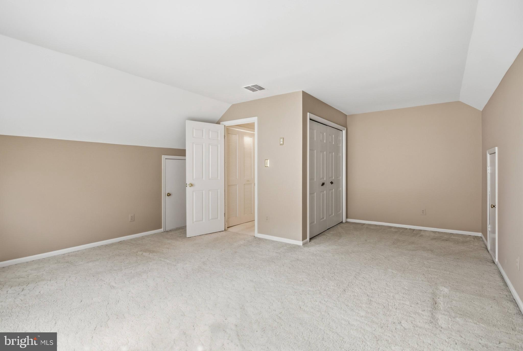 SIGNAL HILL - Residential