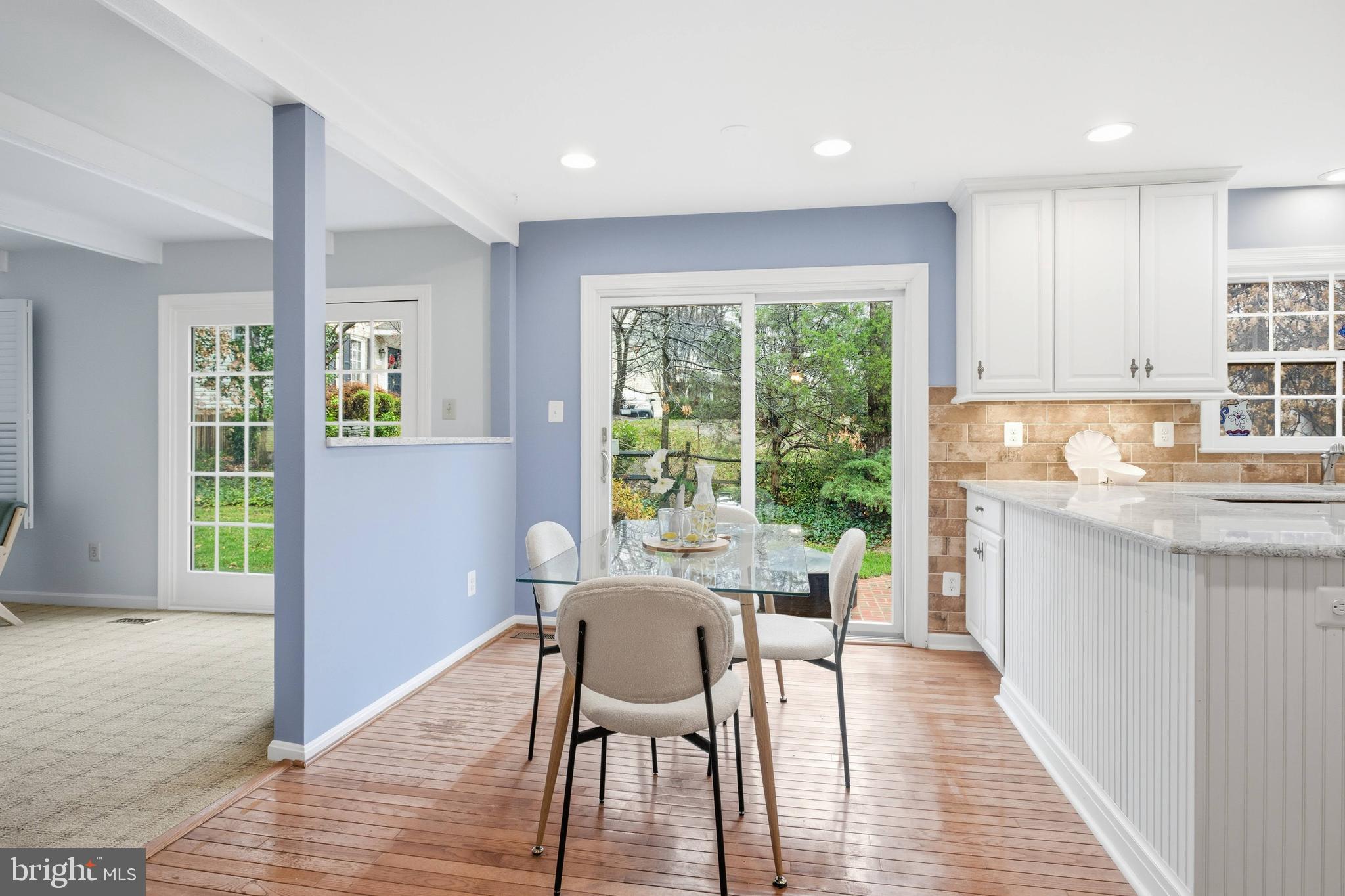 SIGNAL HILL - Residential