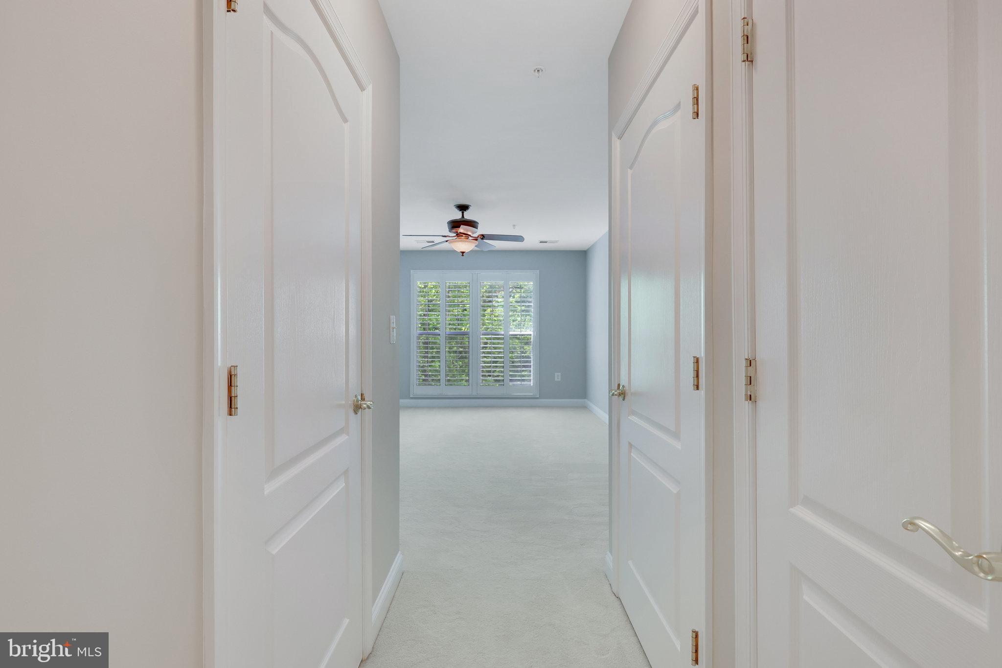 SAINTSBURY PLAZA - Residential