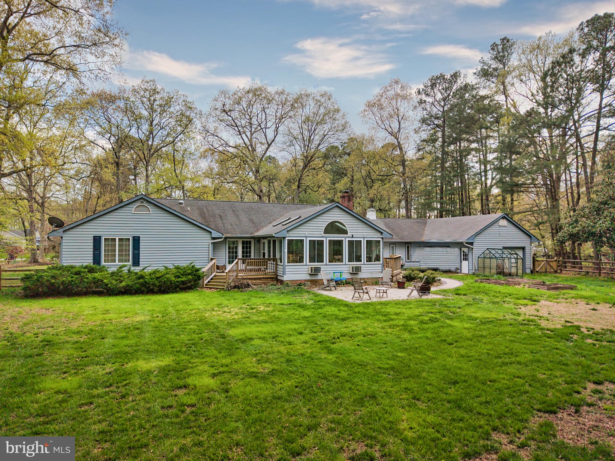 5 PROSPECT BAY DRIVE W