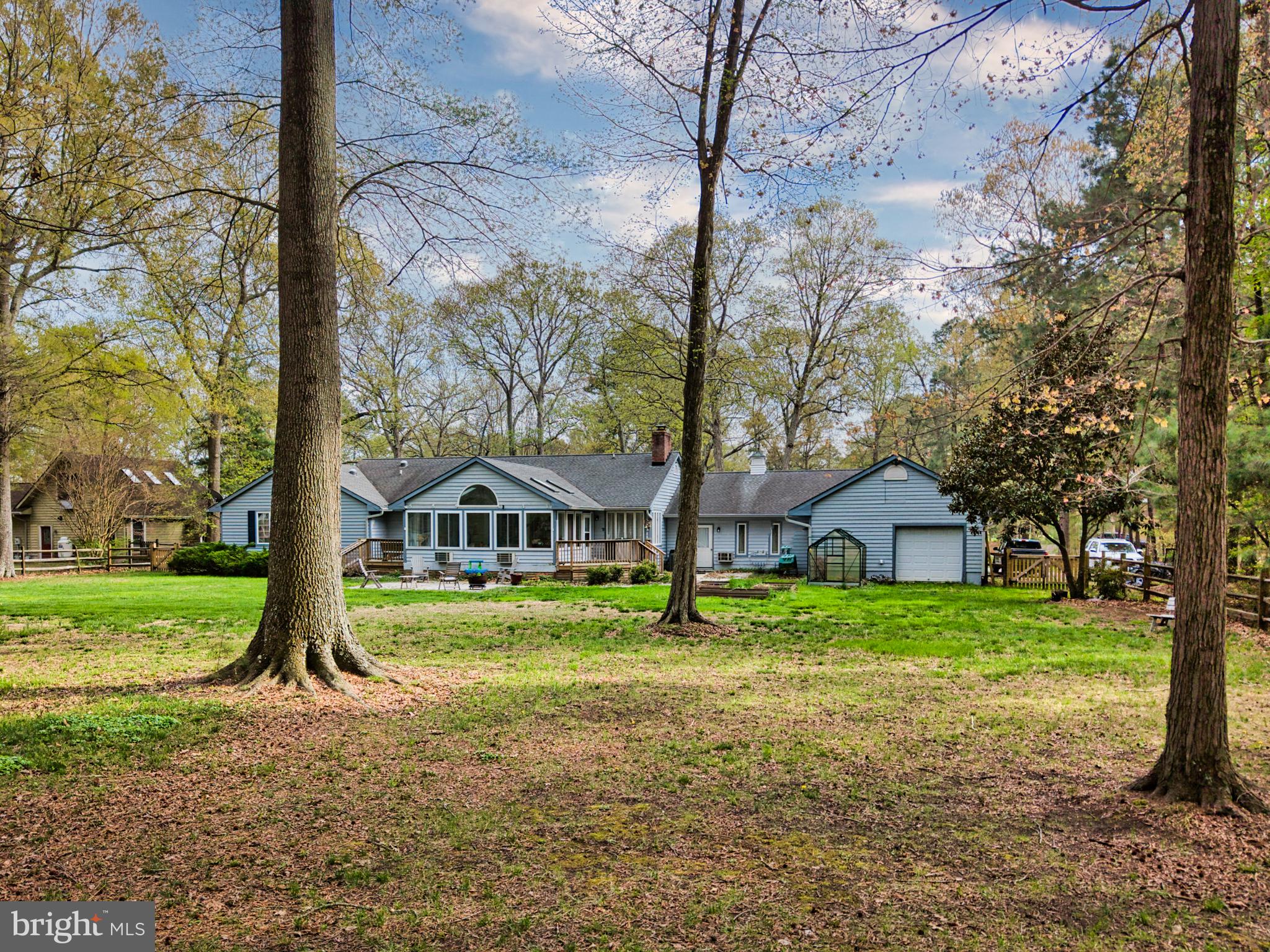 5 PROSPECT BAY DRIVE W