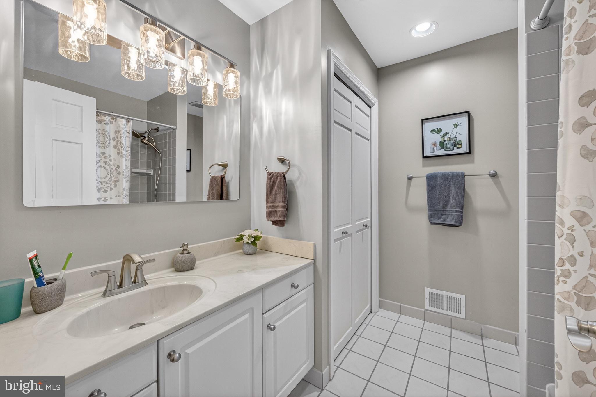 PROSPECT BAY - Residential