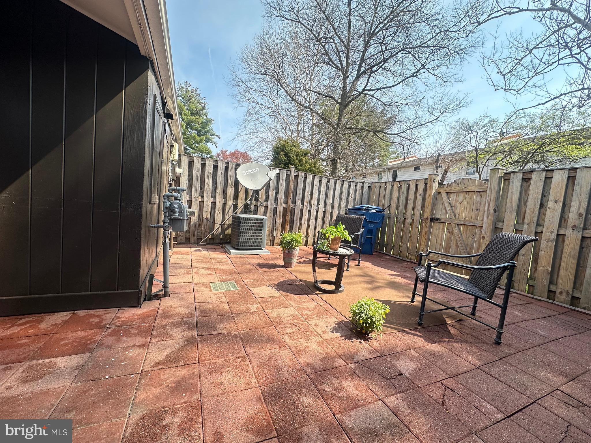 PEMBROOKE - Residential