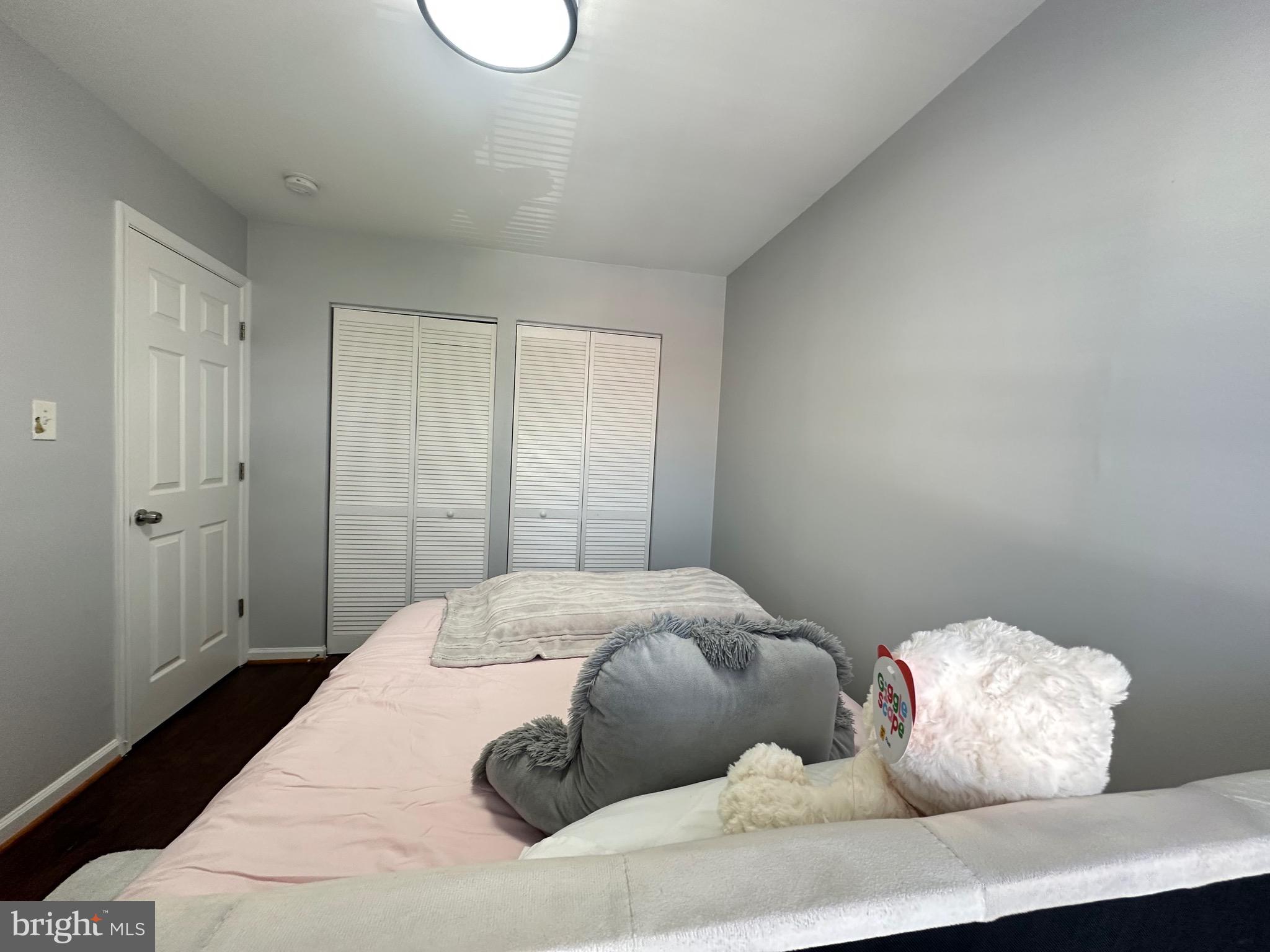 PEMBROOKE - Residential