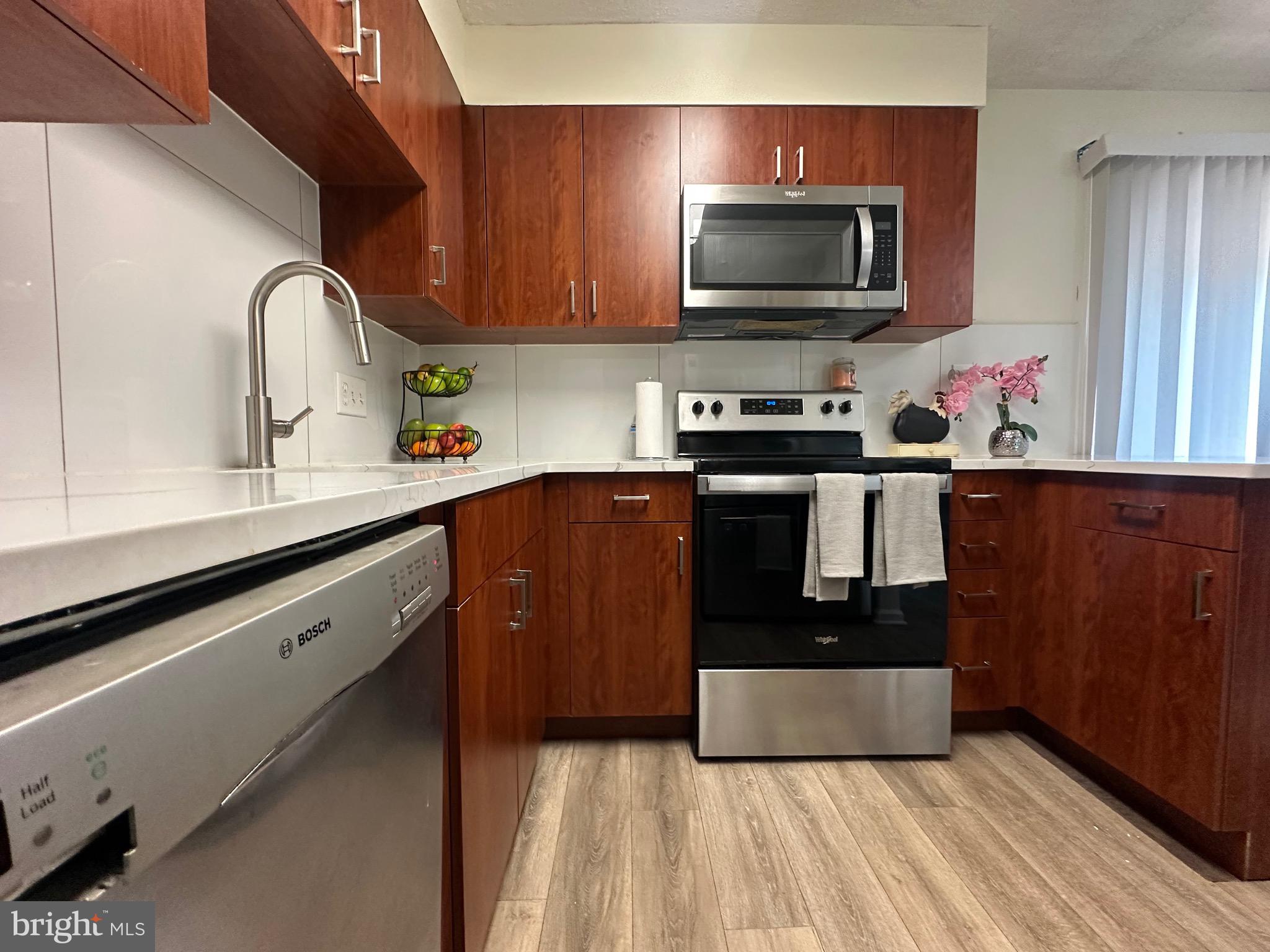 PEMBROOKE - Residential