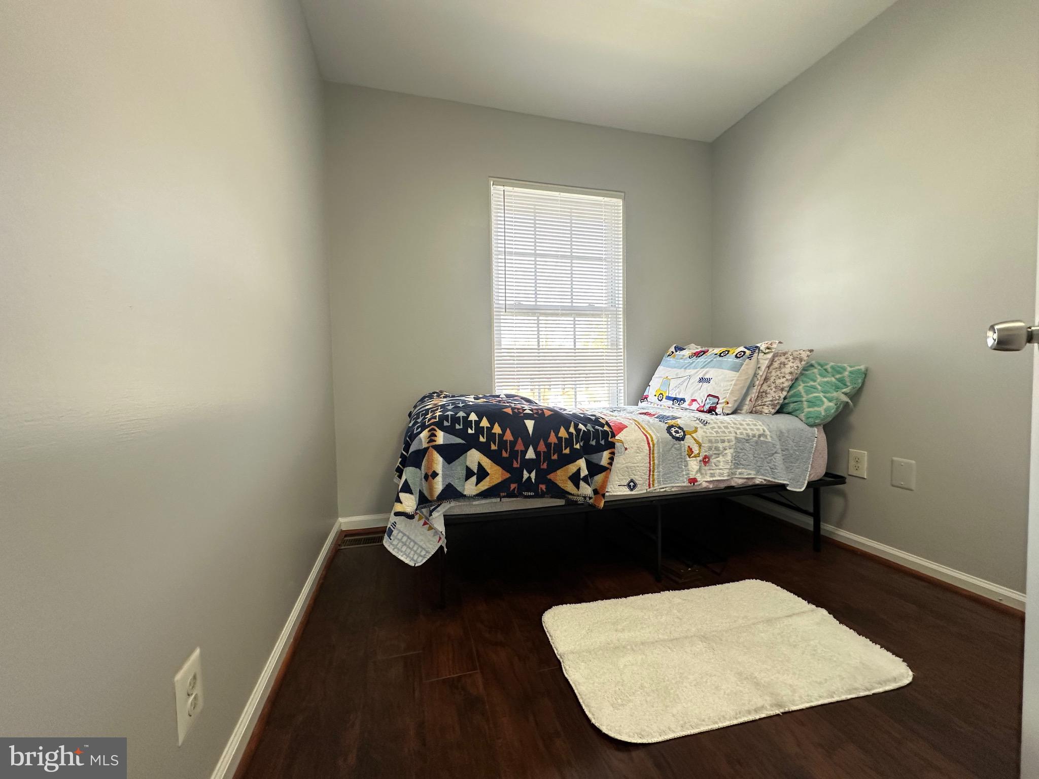 PEMBROOKE - Residential