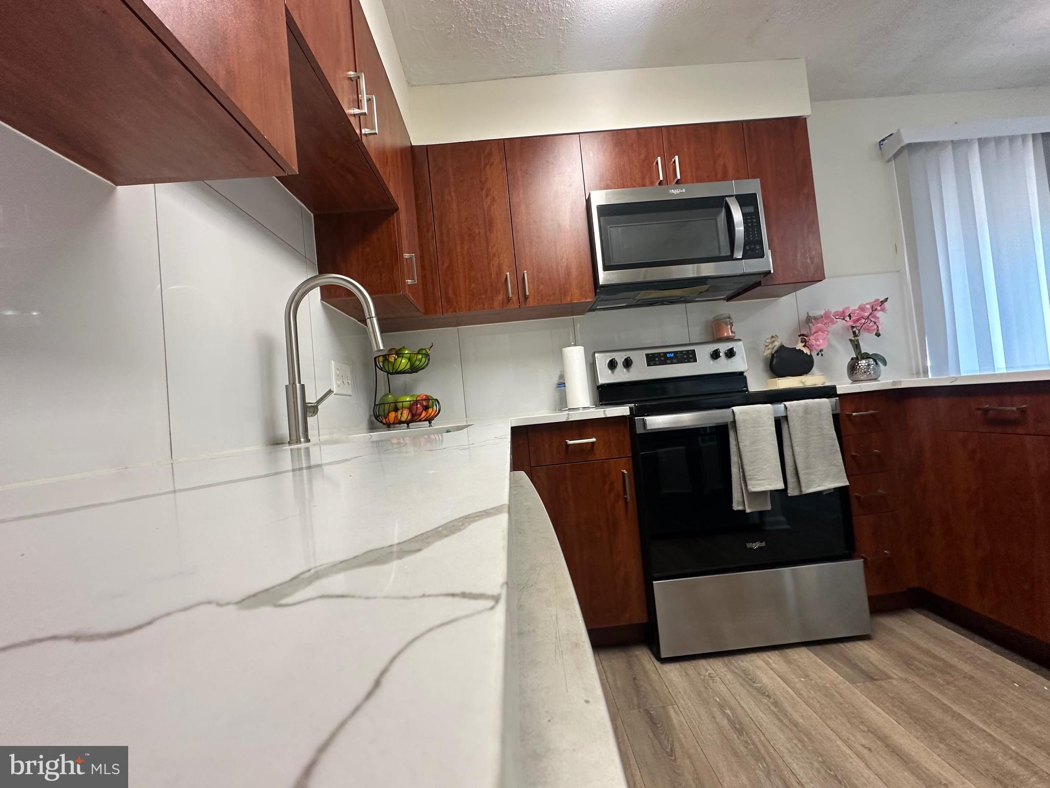 PEMBROOKE - Residential