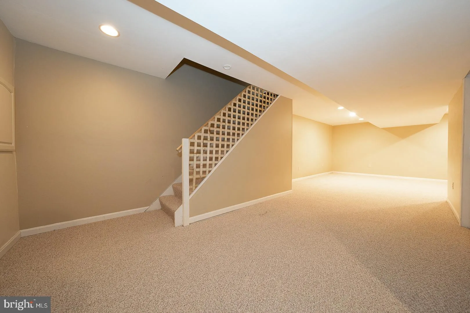 Downingtown, Pennsylvania 19335, United States, 3 Bedrooms Bedrooms, ,3 BathroomsBathrooms,Residential,Pending,83567