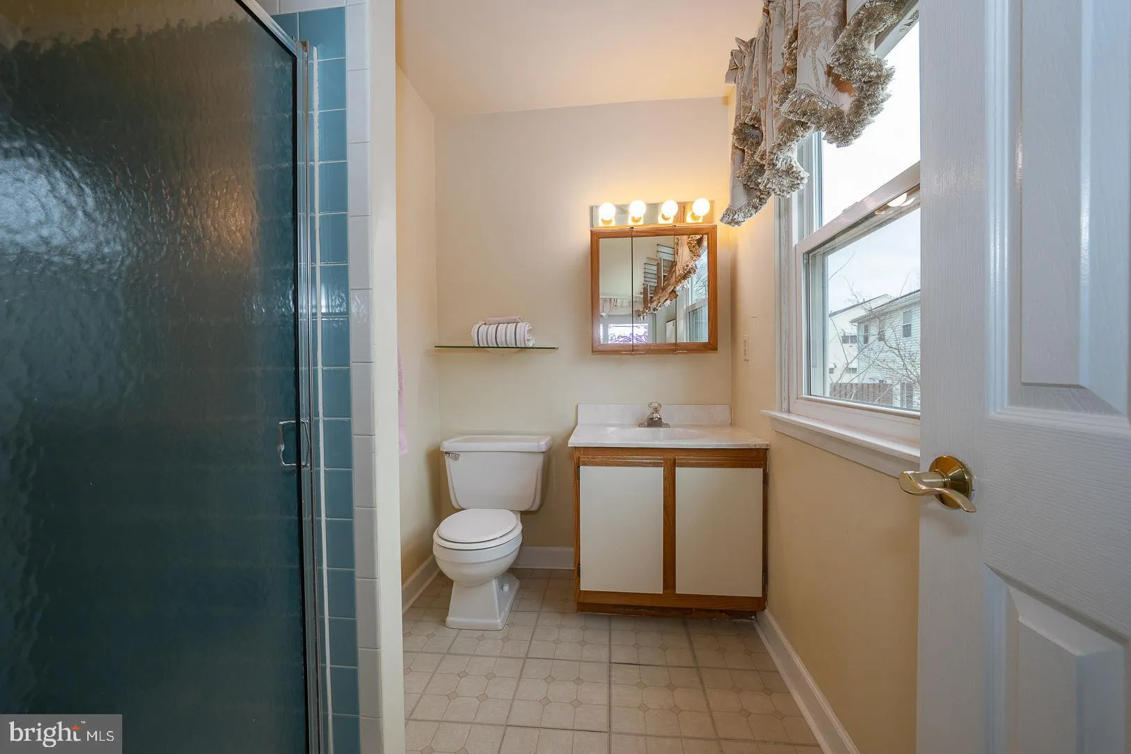 Downingtown, Pennsylvania 19335, United States, 3 Bedrooms Bedrooms, ,3 BathroomsBathrooms,Residential,Pending,83567