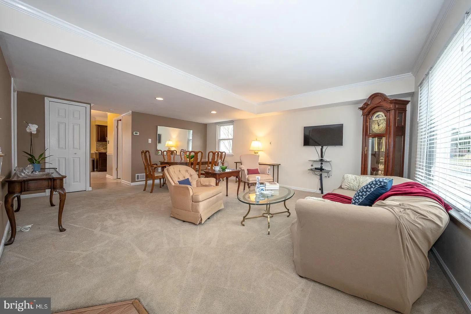 Downingtown, Pennsylvania 19335, United States, 3 Bedrooms Bedrooms, ,3 BathroomsBathrooms,Residential,Pending,83567