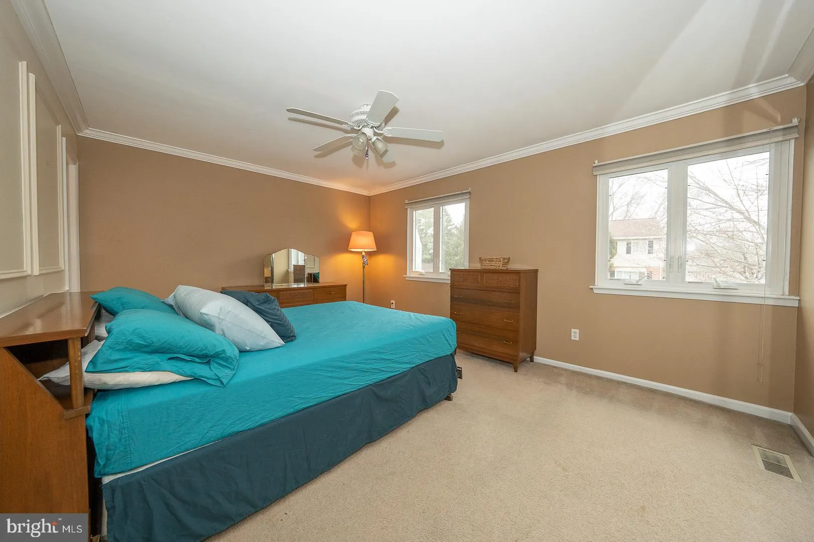 Downingtown, Pennsylvania 19335, United States, 3 Bedrooms Bedrooms, ,3 BathroomsBathrooms,Residential,Pending,83567