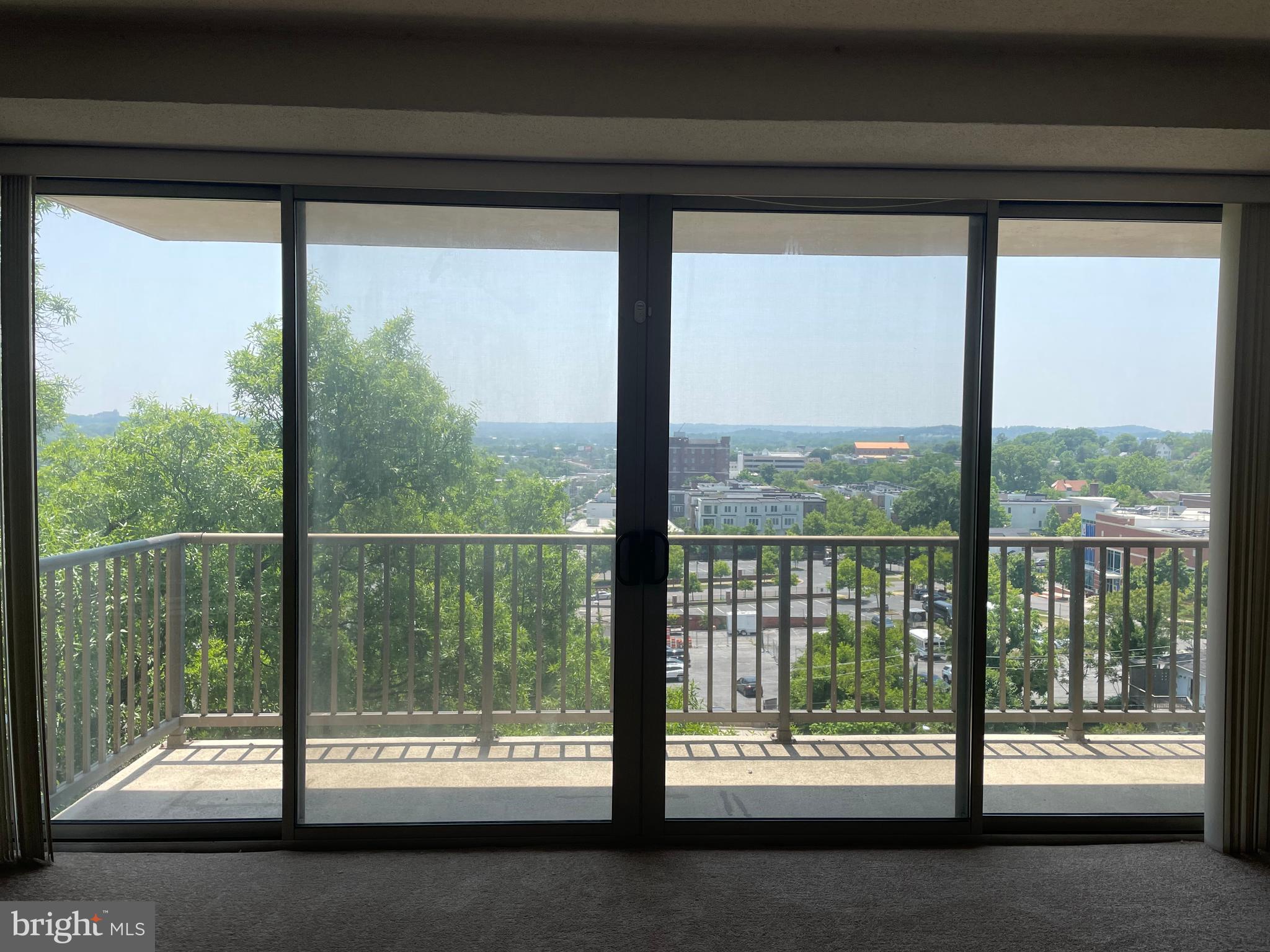 HYATTSVILLE - Residential