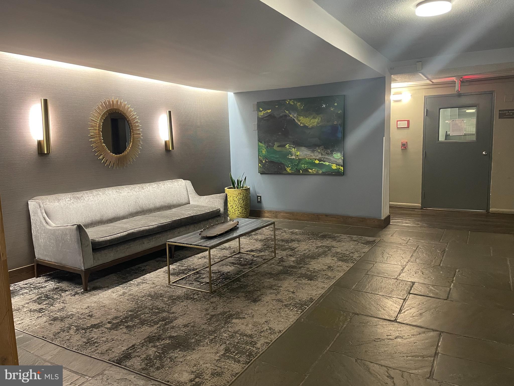 HYATTSVILLE - Residential