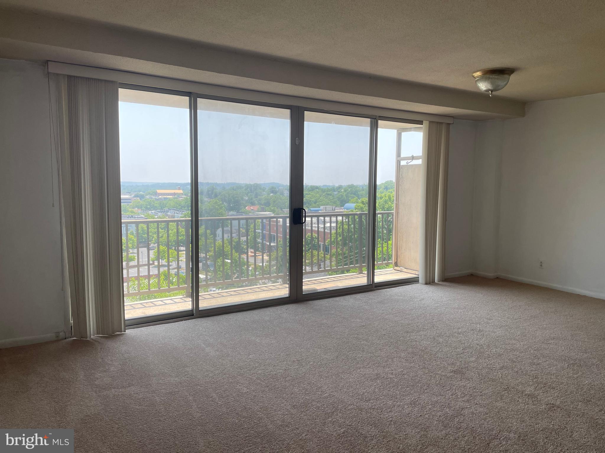 HYATTSVILLE - Residential