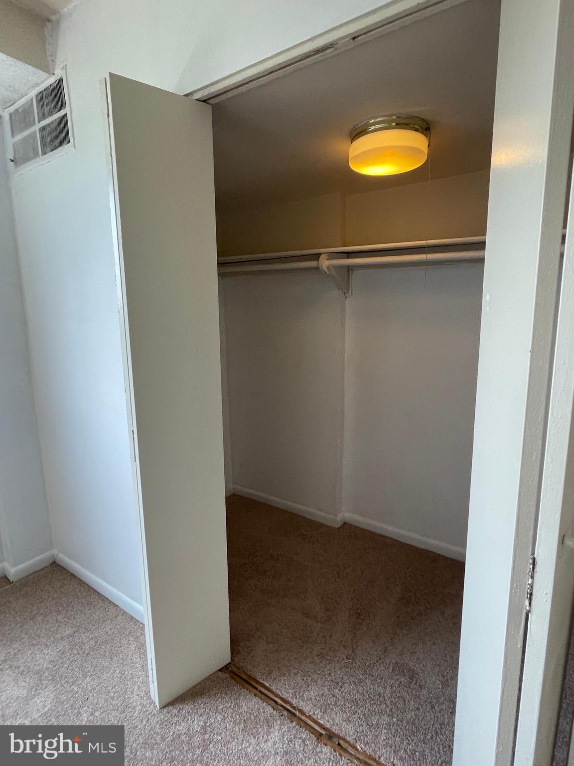 HYATTSVILLE - Residential