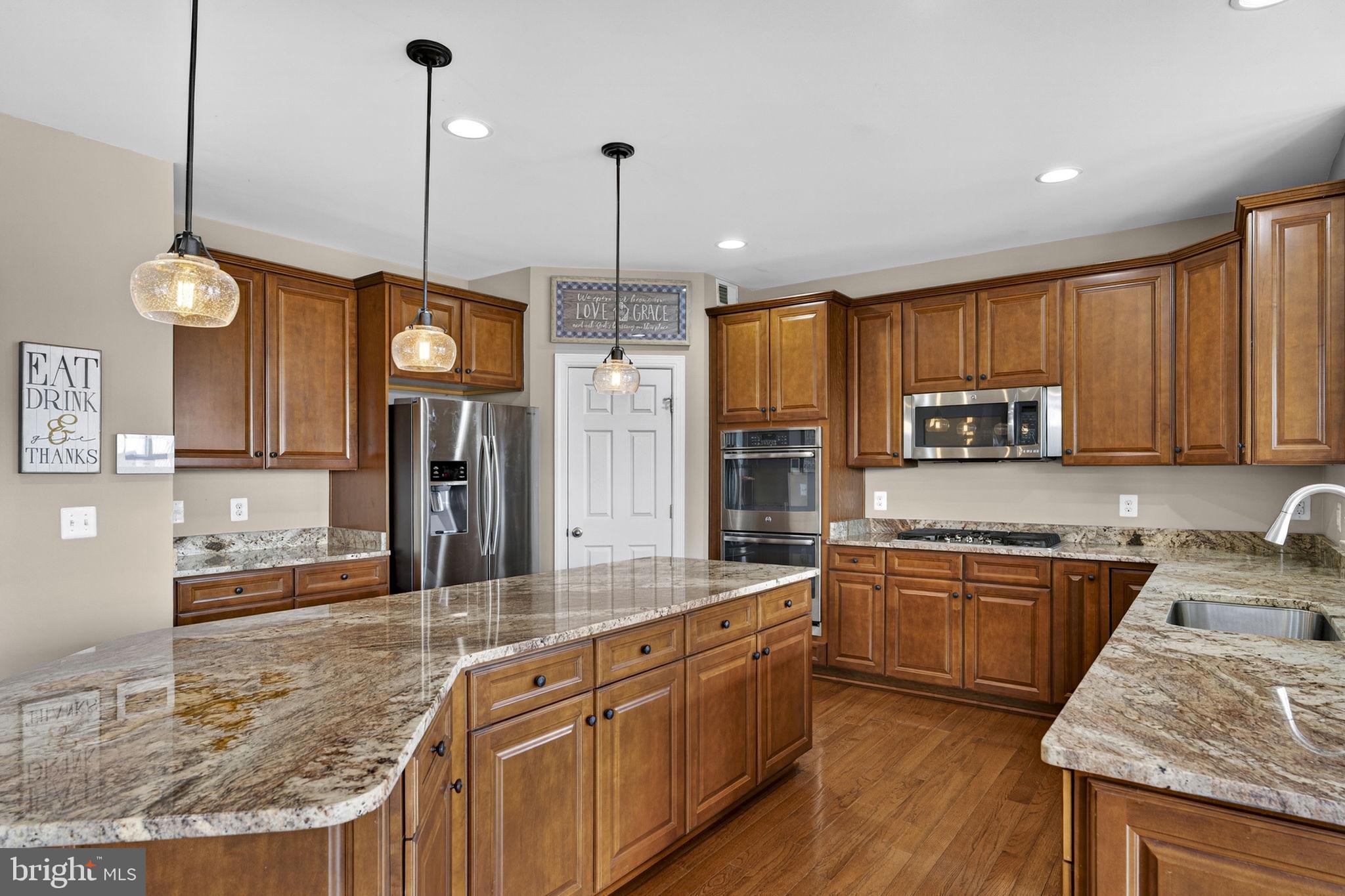 WATERFORD VIEW ESTATES - Residential