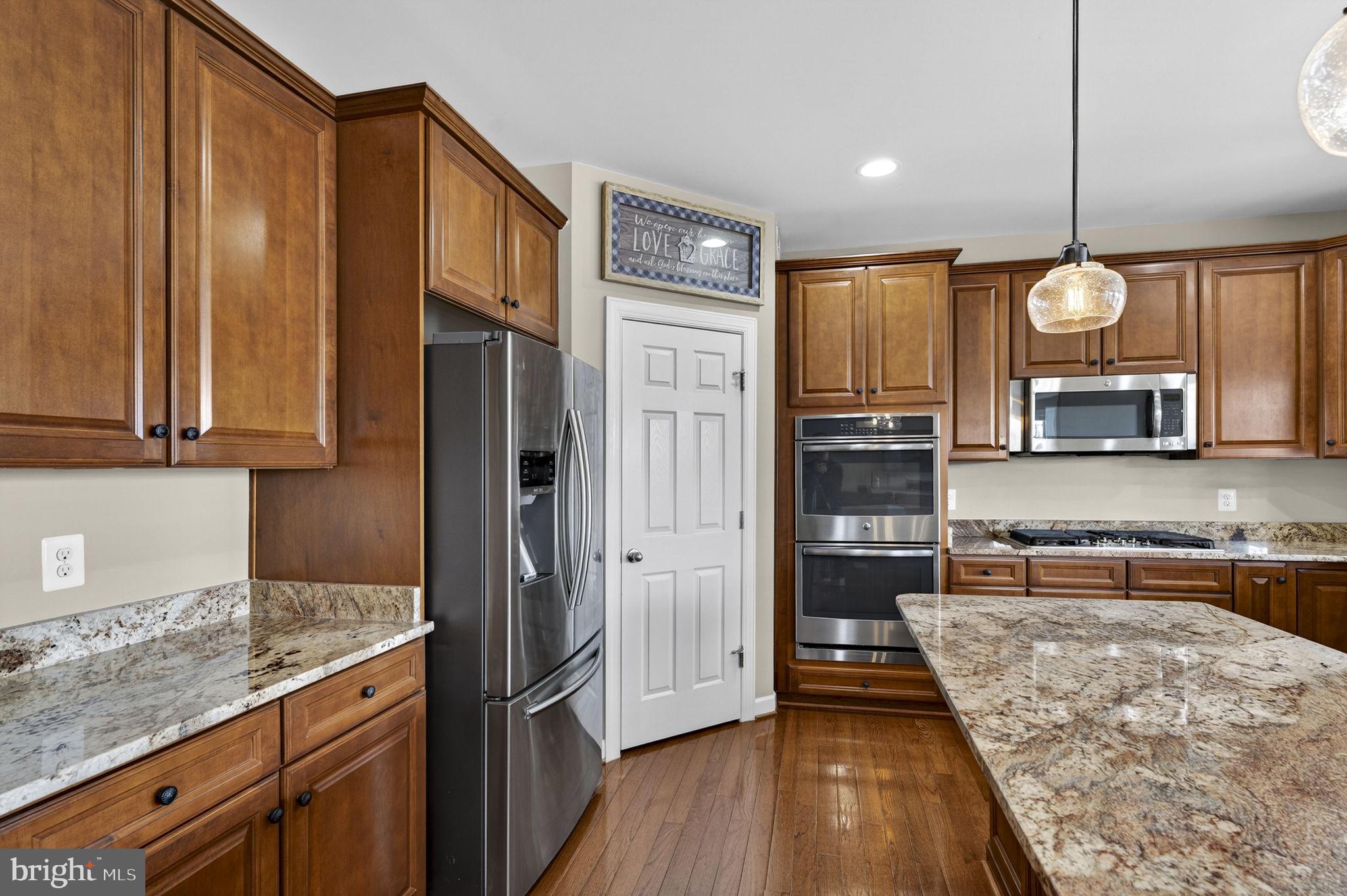 WATERFORD VIEW ESTATES - Residential