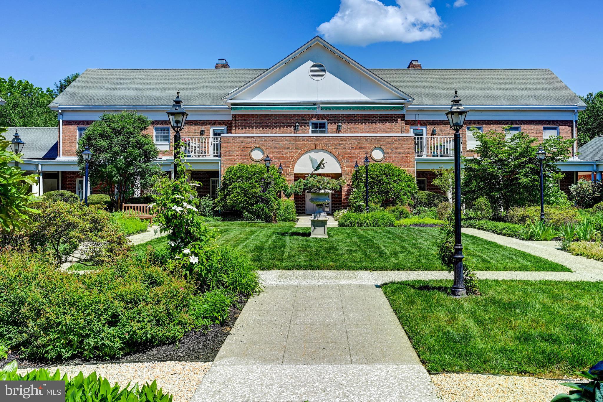 LUTHERVILLE - Residential