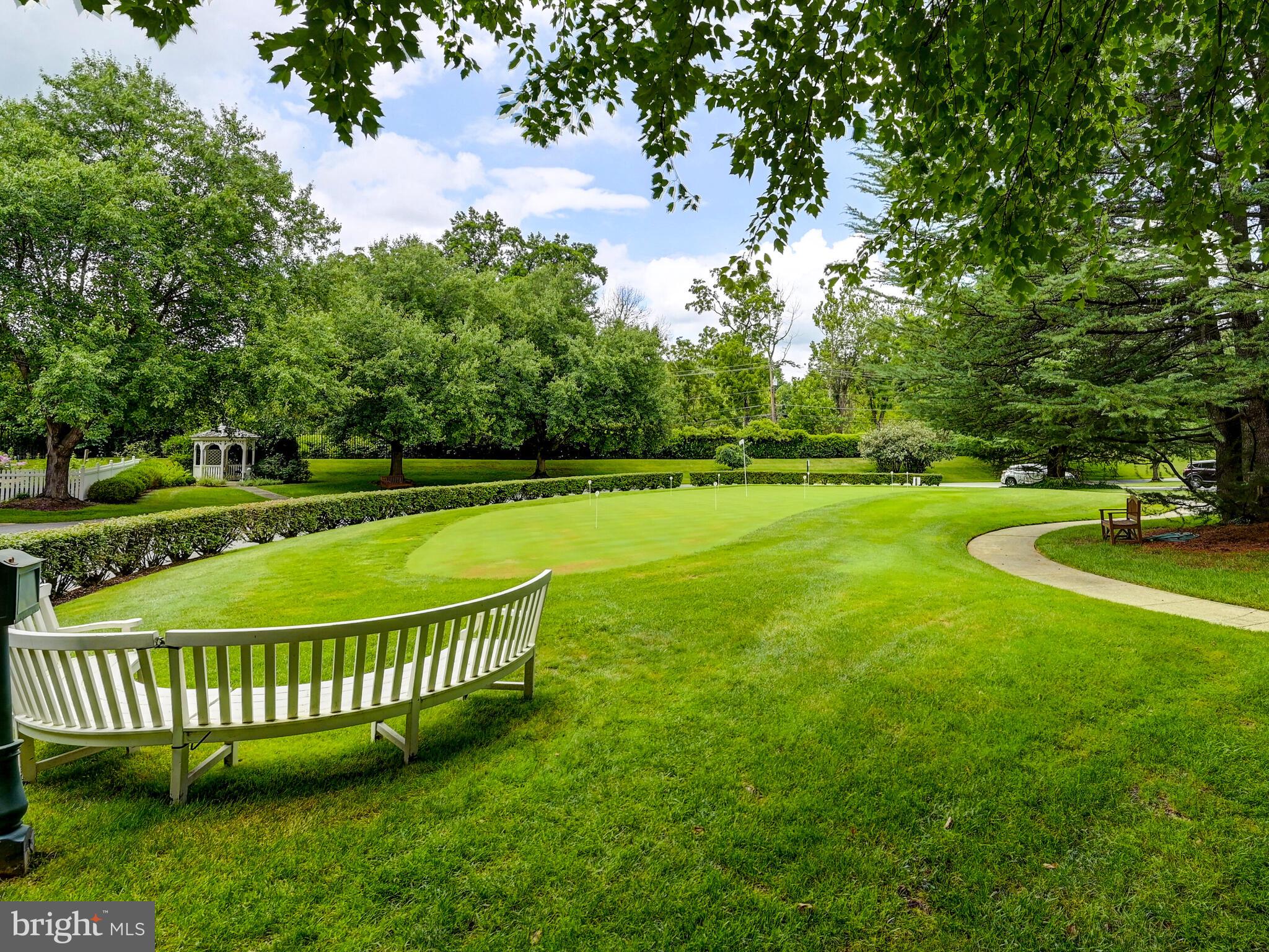 LUTHERVILLE - Residential