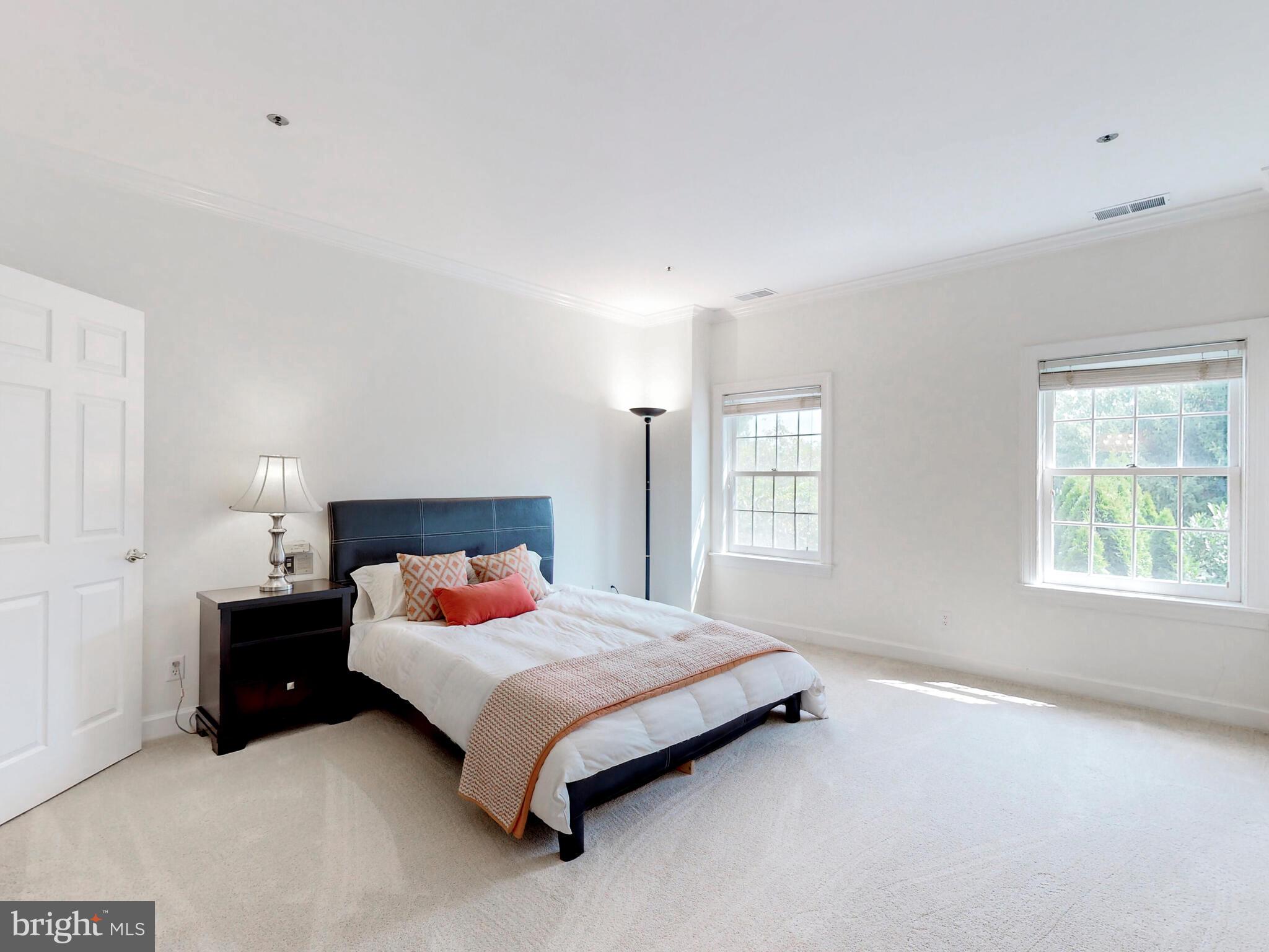 LUTHERVILLE - Residential