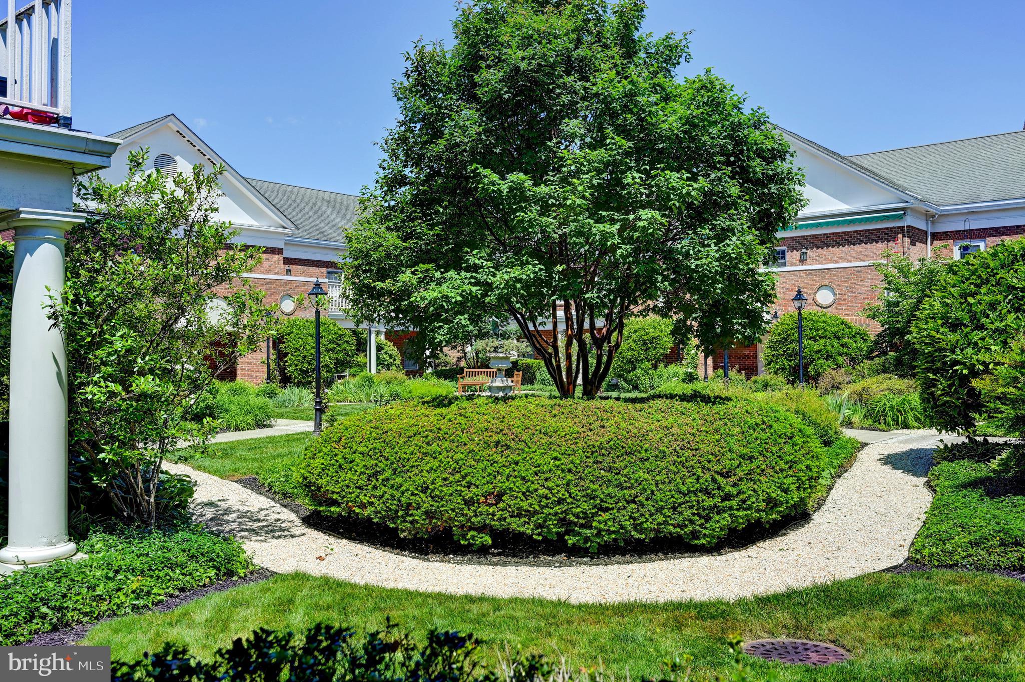LUTHERVILLE - Residential