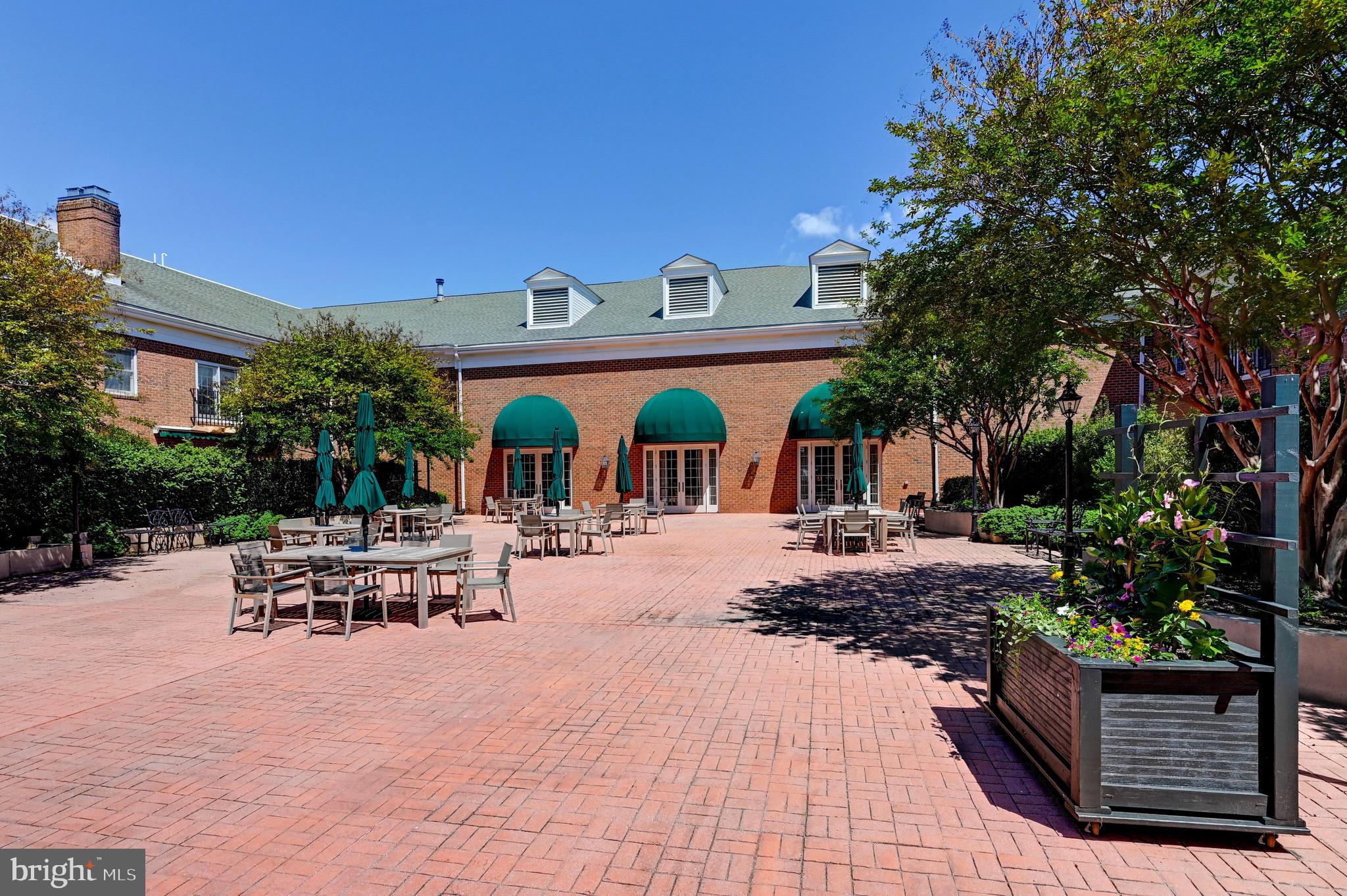 LUTHERVILLE - Residential